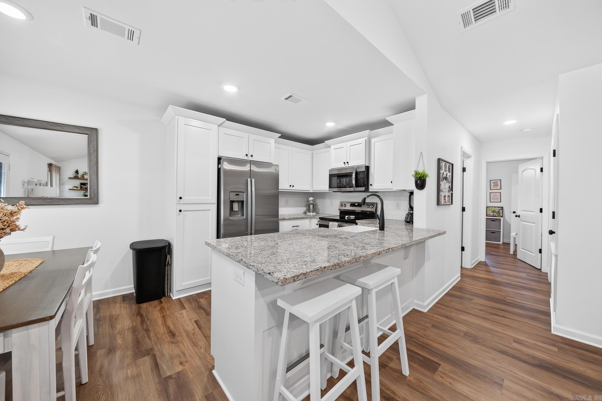 PAW'S PLACE - Residential