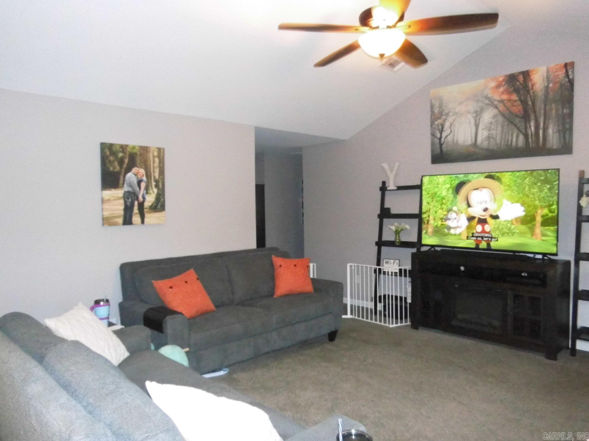 DEER CREEK SPRINGS - Residential