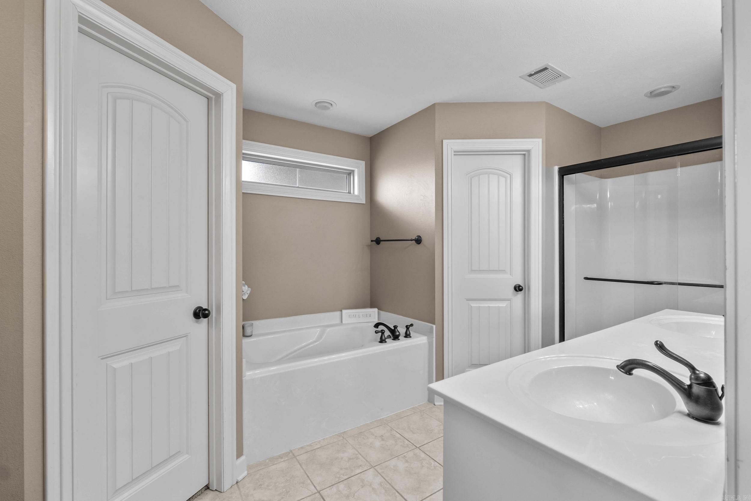 RIDGEWOOD S/D - Residential