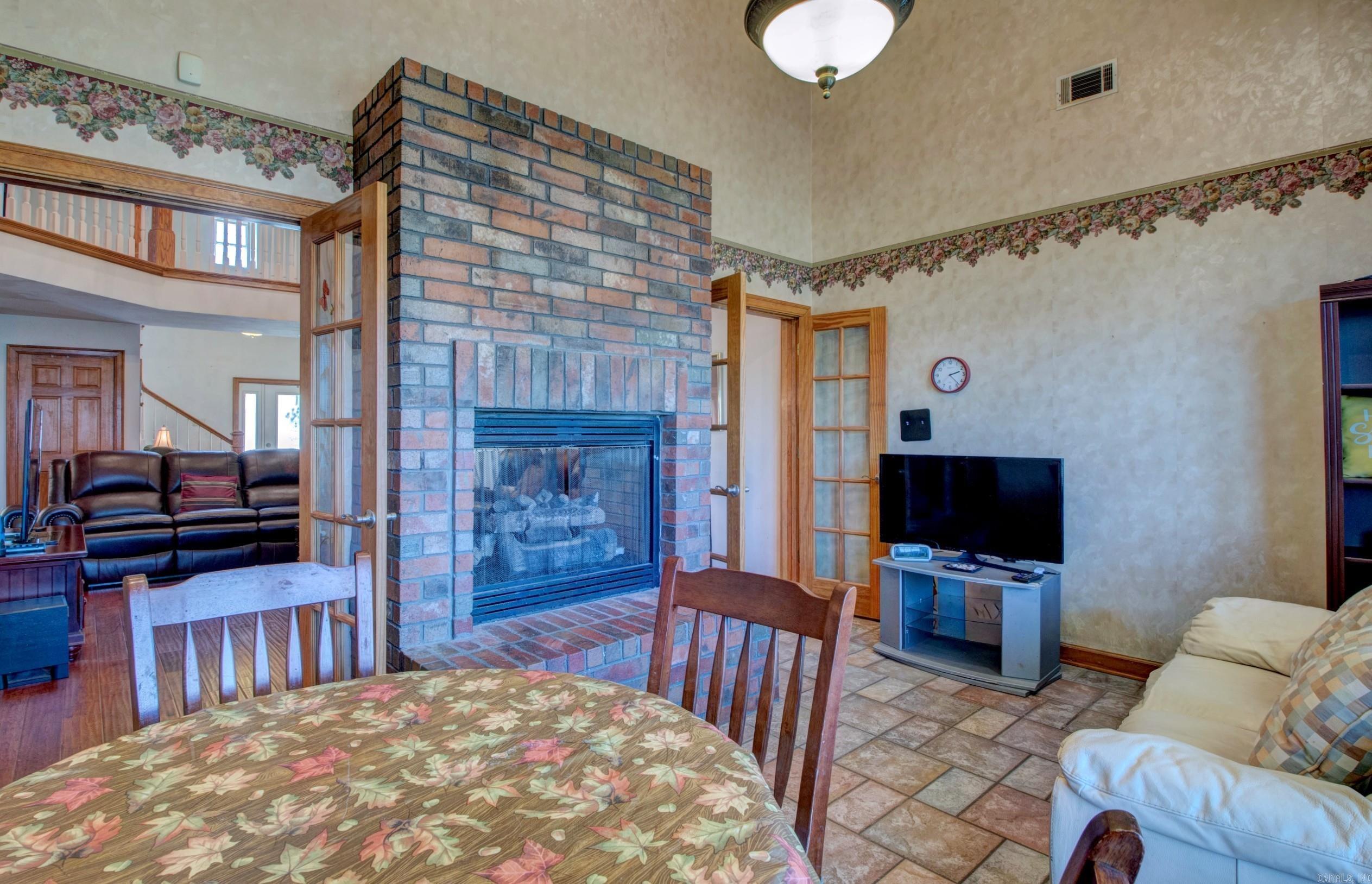 PRIVETT PARK - Residential