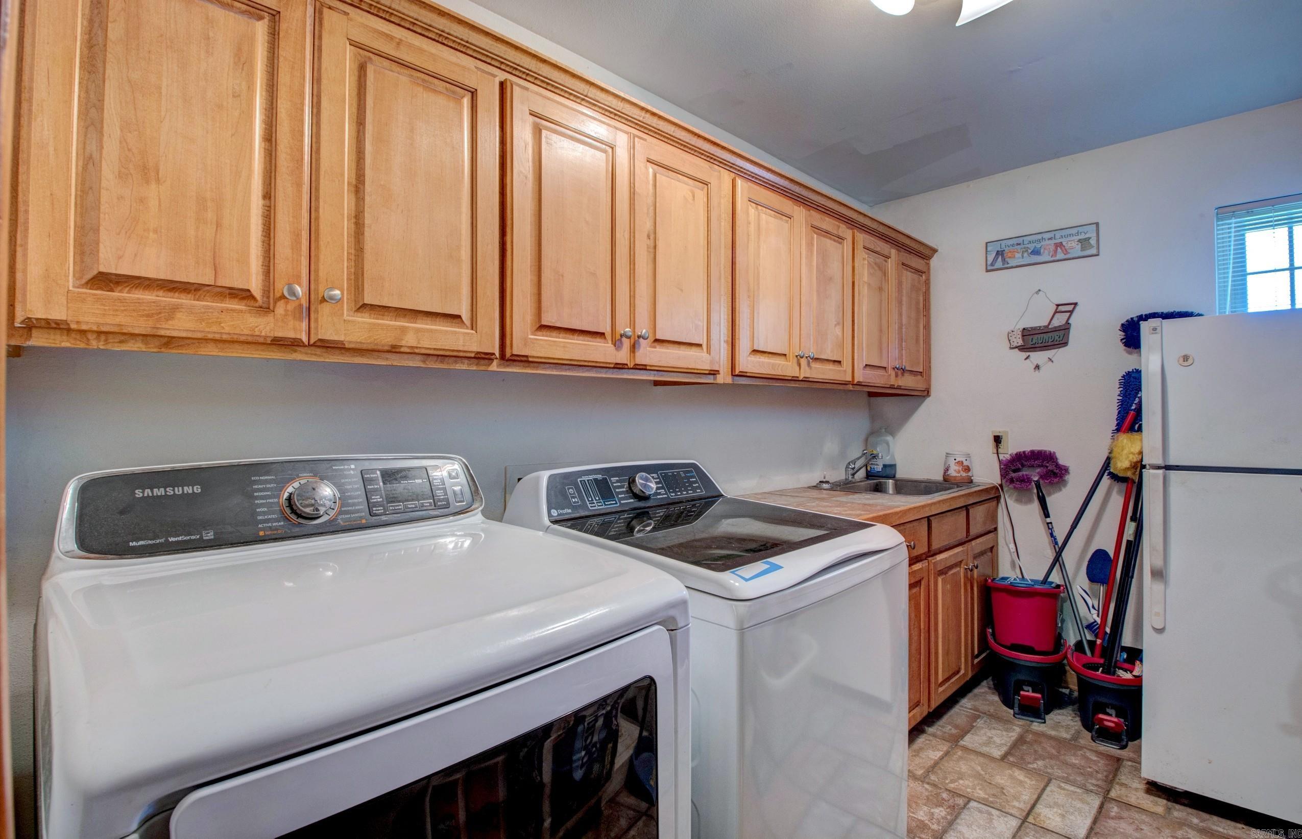 PRIVETT PARK - Residential