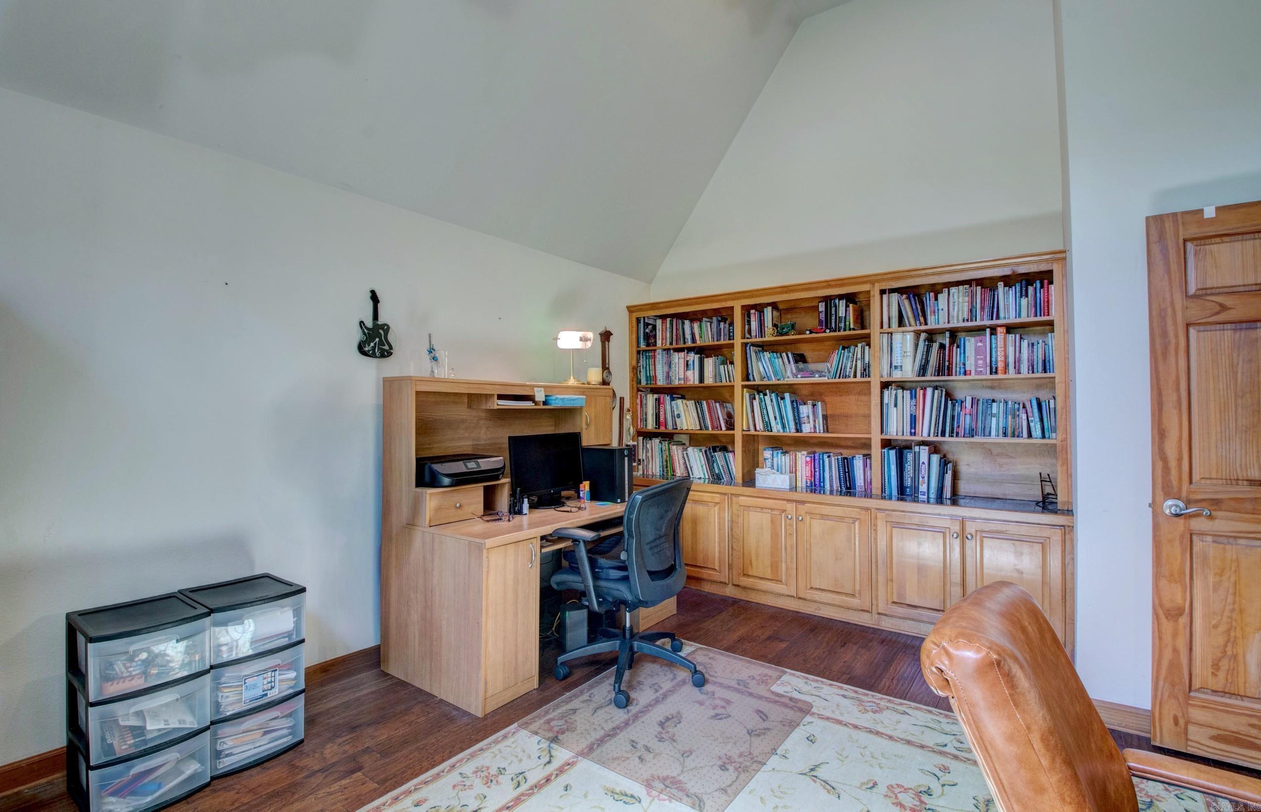 PRIVETT PARK - Residential
