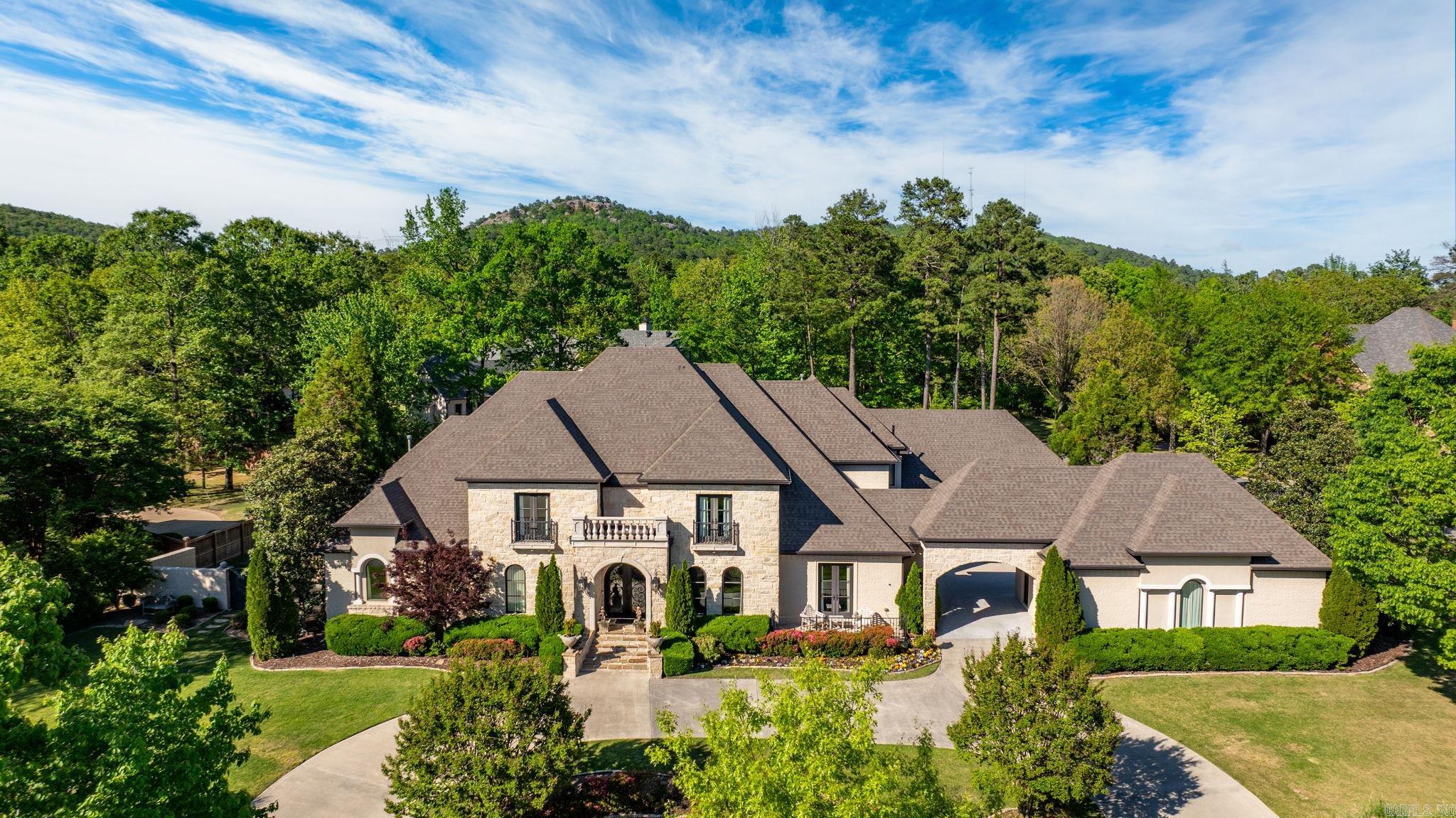 CHENAL VALLEY SOLOGNE CIRCLE - Residential