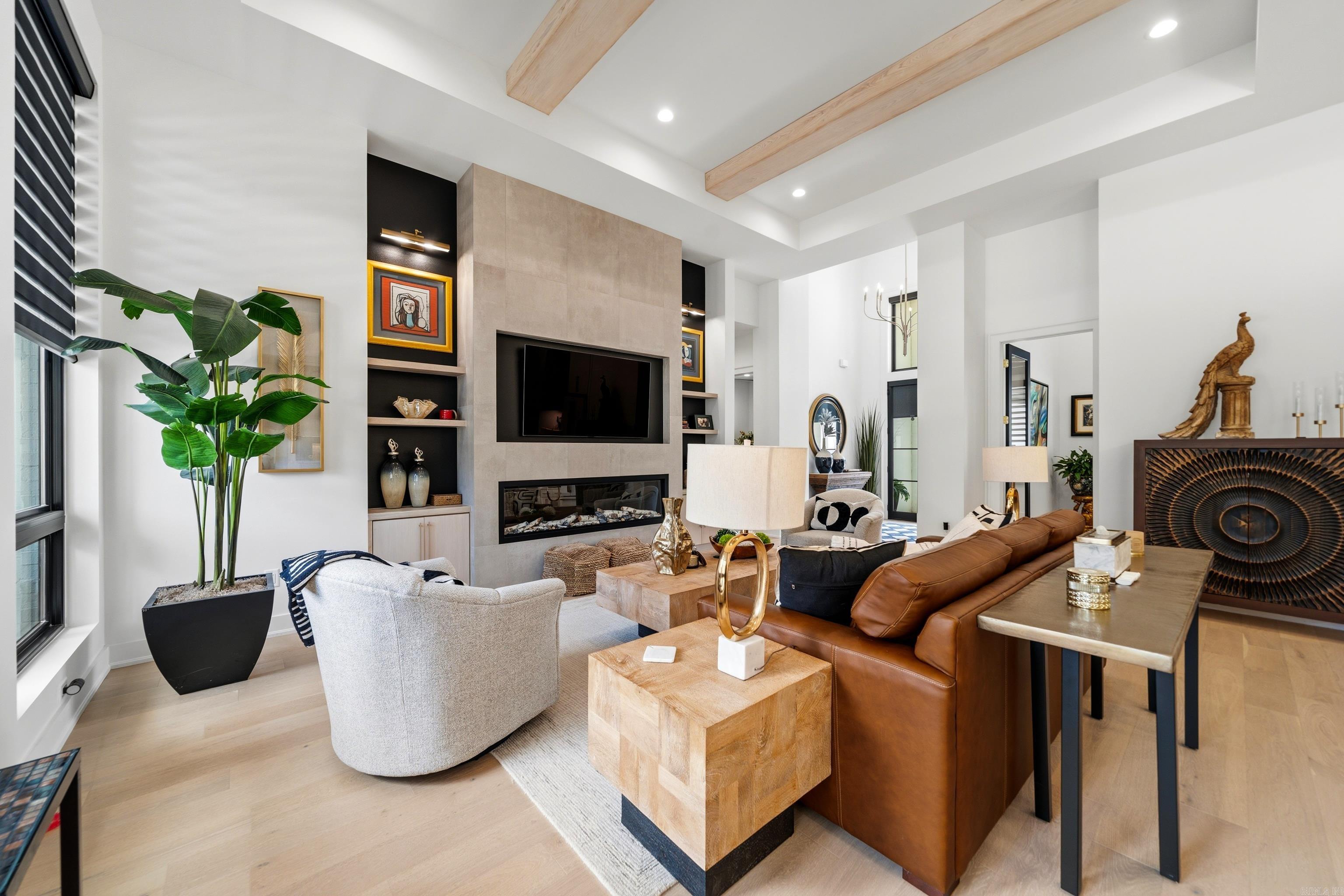 ARLINGTON PARK - Residential