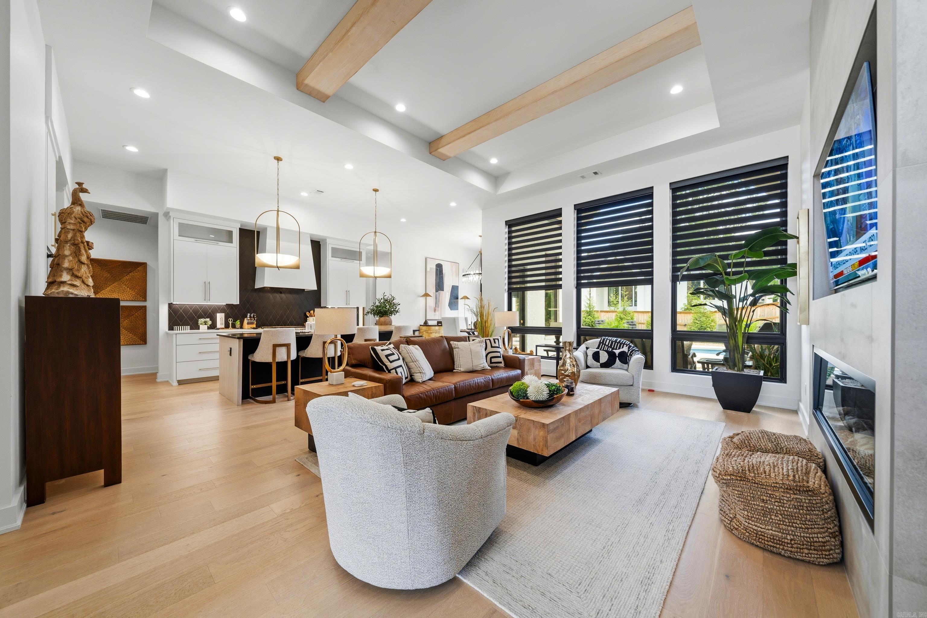 ARLINGTON PARK - Residential