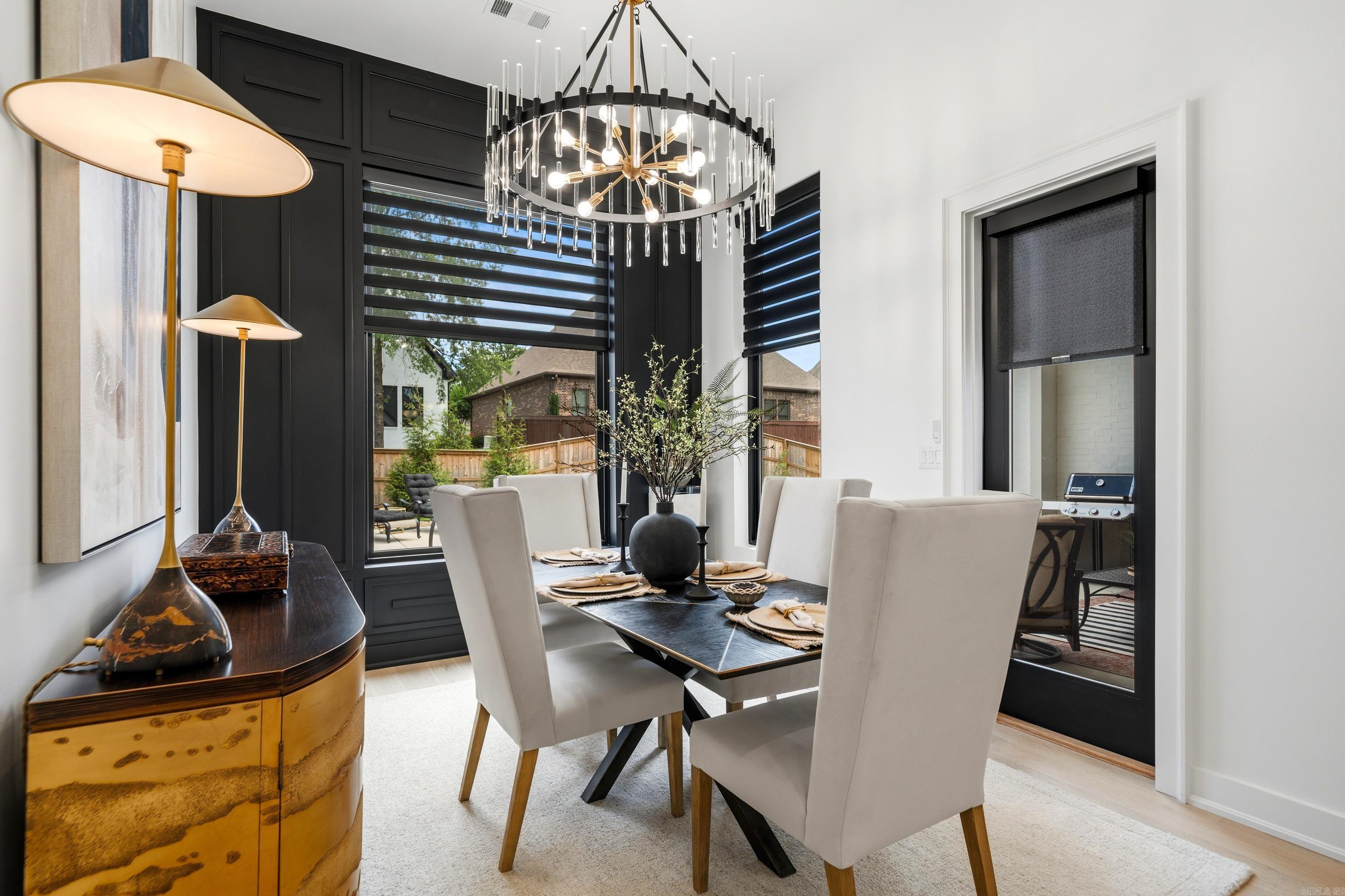 ARLINGTON PARK - Residential