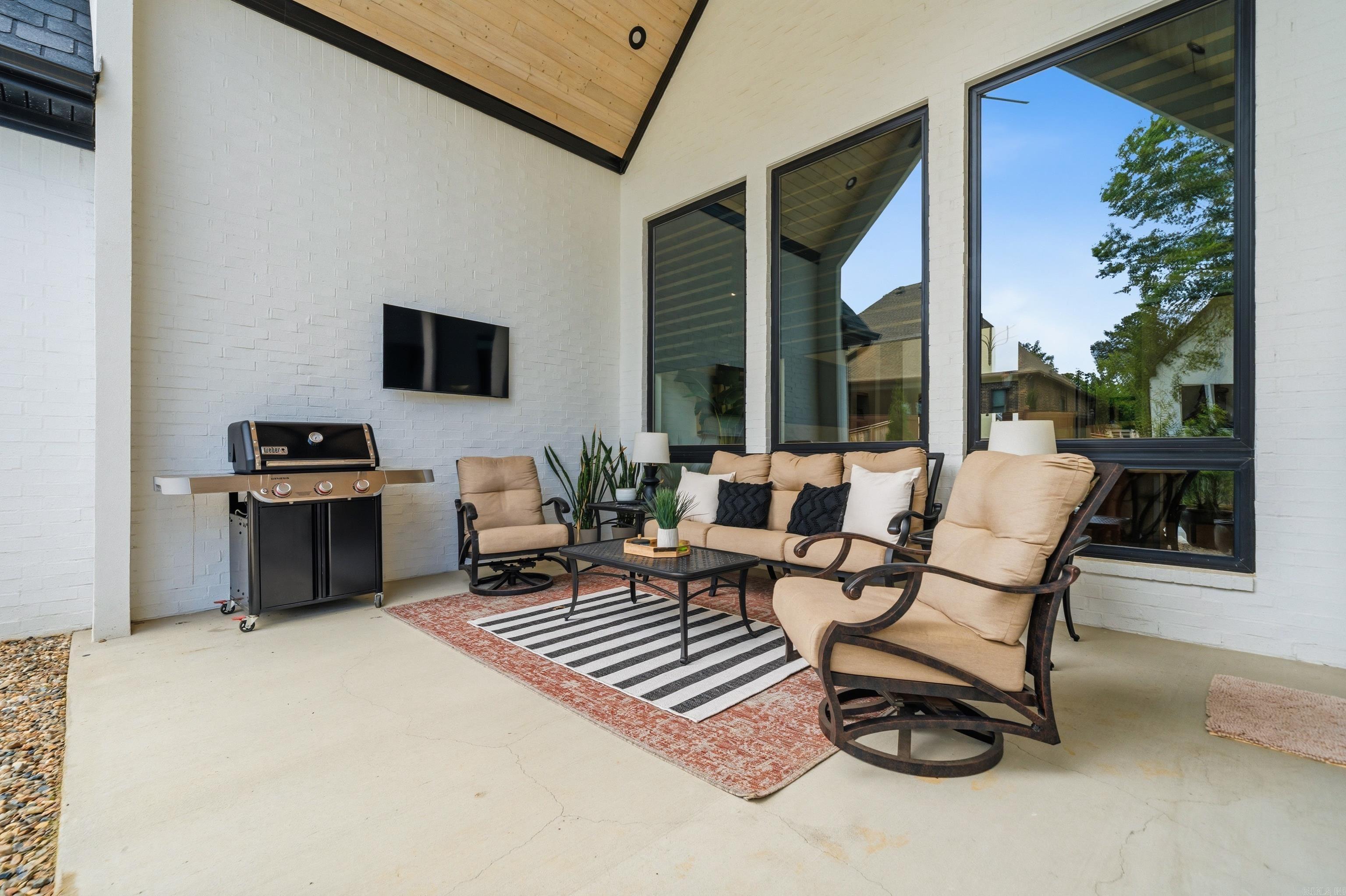 ARLINGTON PARK - Residential