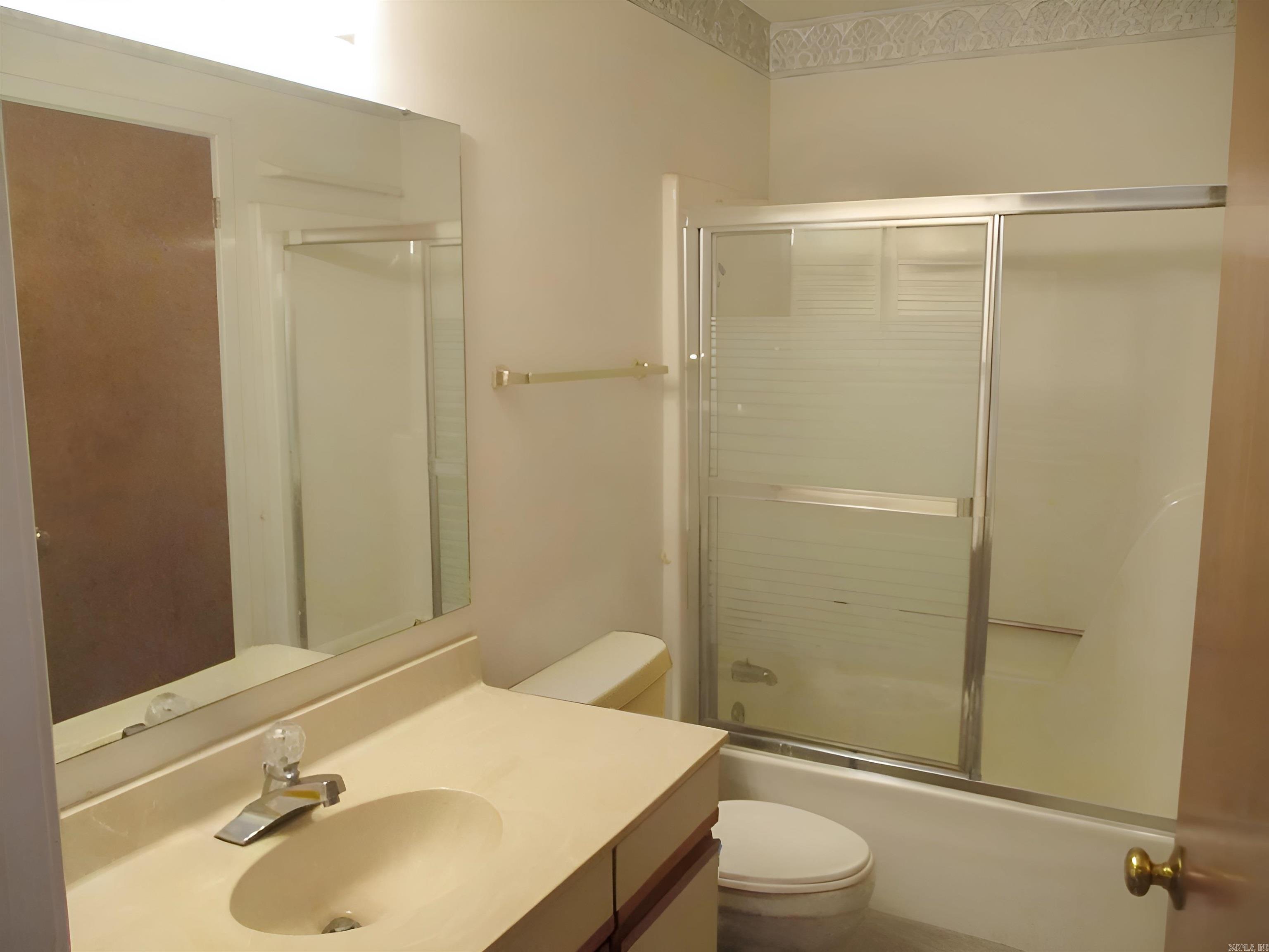 COUNTRY CLUB RIDGE - Residential