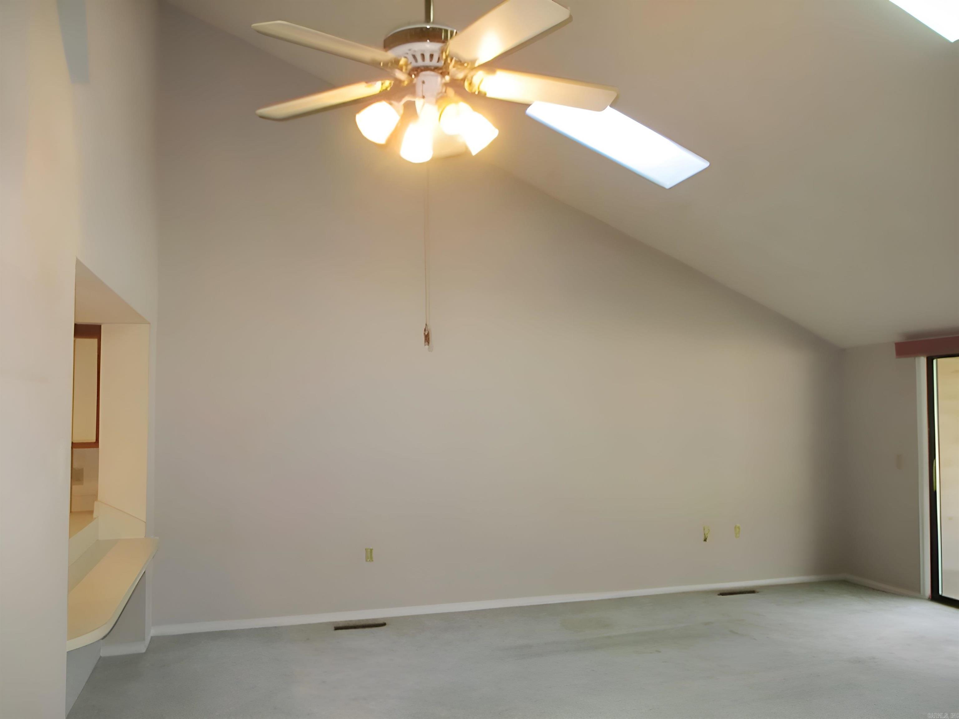 COUNTRY CLUB RIDGE - Residential