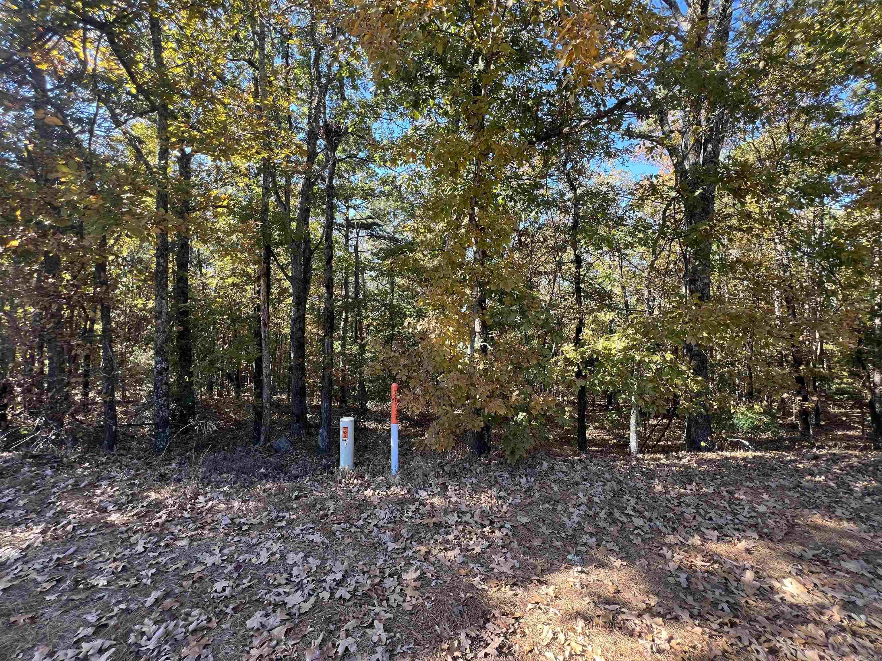 INDIAN HILLS - Land
