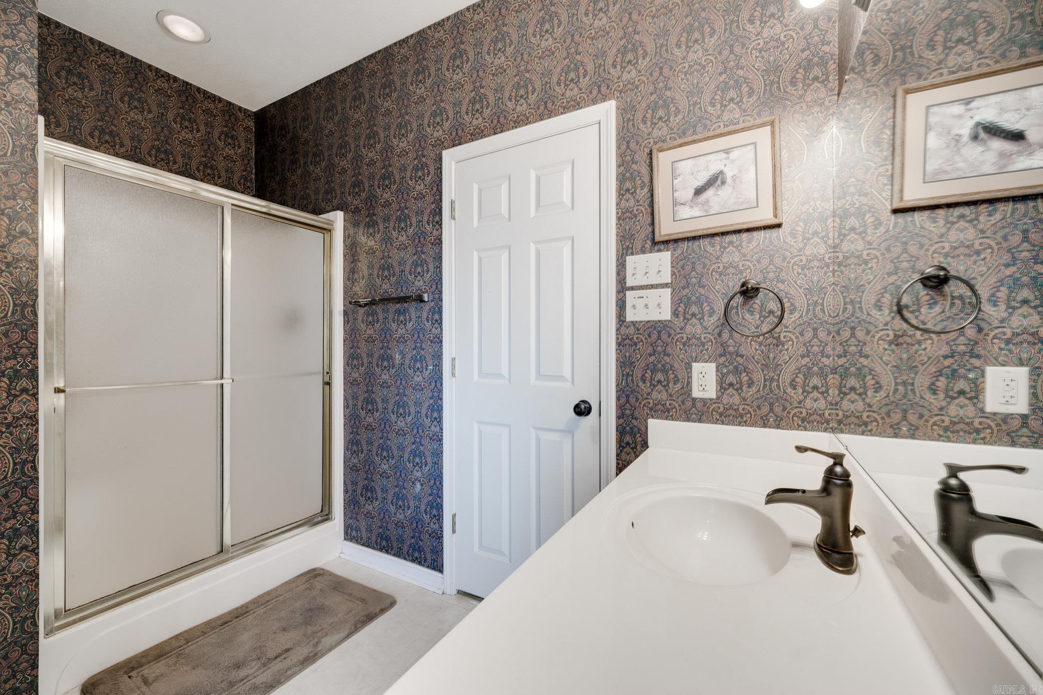 PINE CREEK - Residential