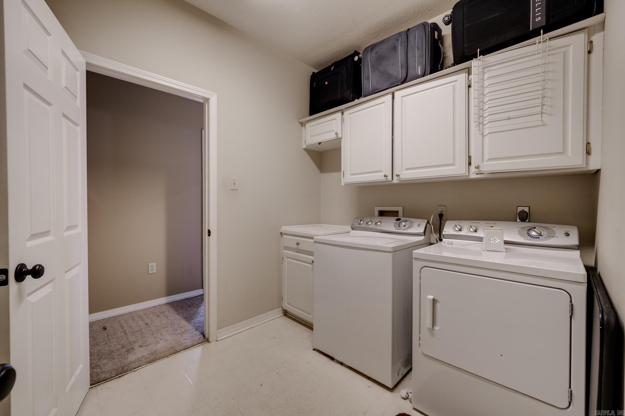 PINE CREEK - Residential