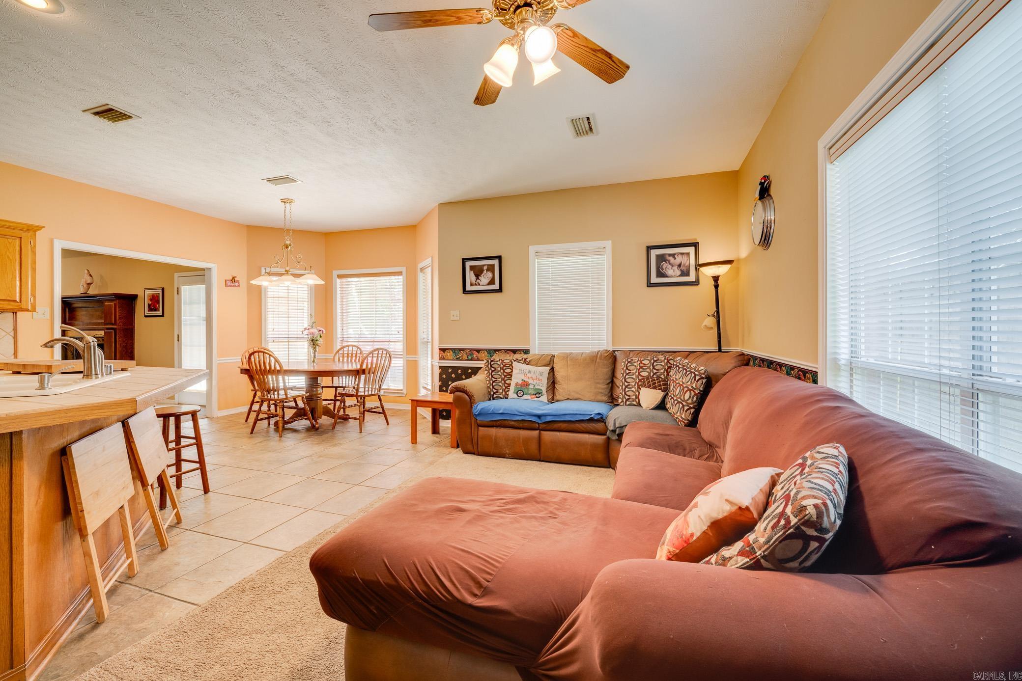 PINE CREEK - Residential