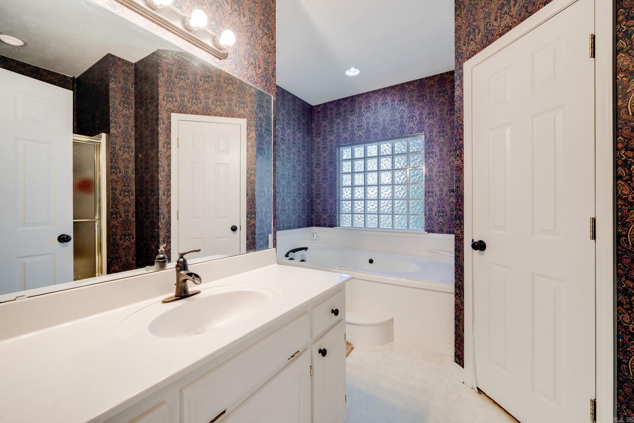 PINE CREEK - Residential