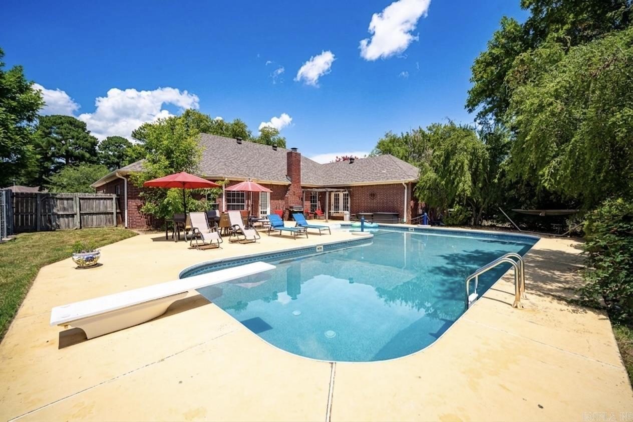 PINE CREEK - Residential