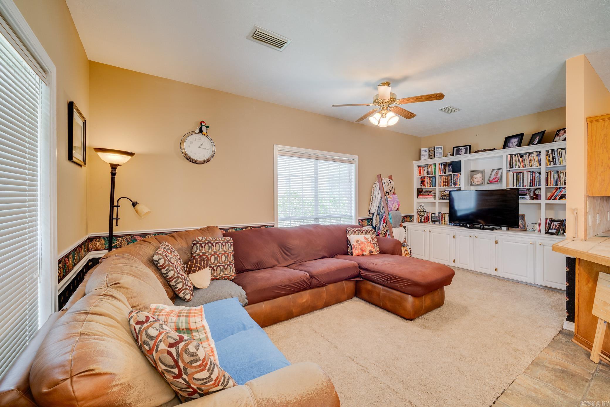 PINE CREEK - Residential