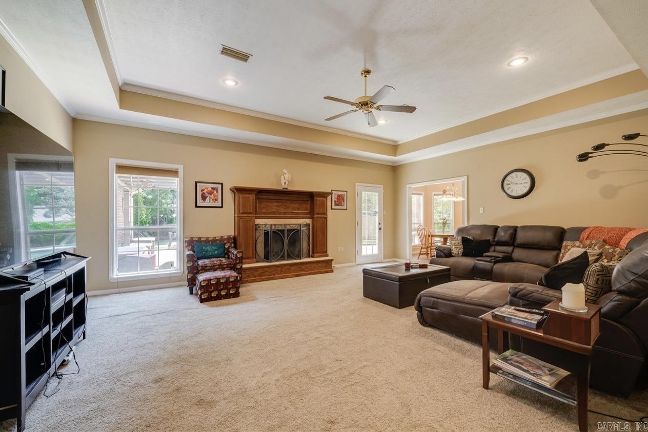 PINE CREEK - Residential