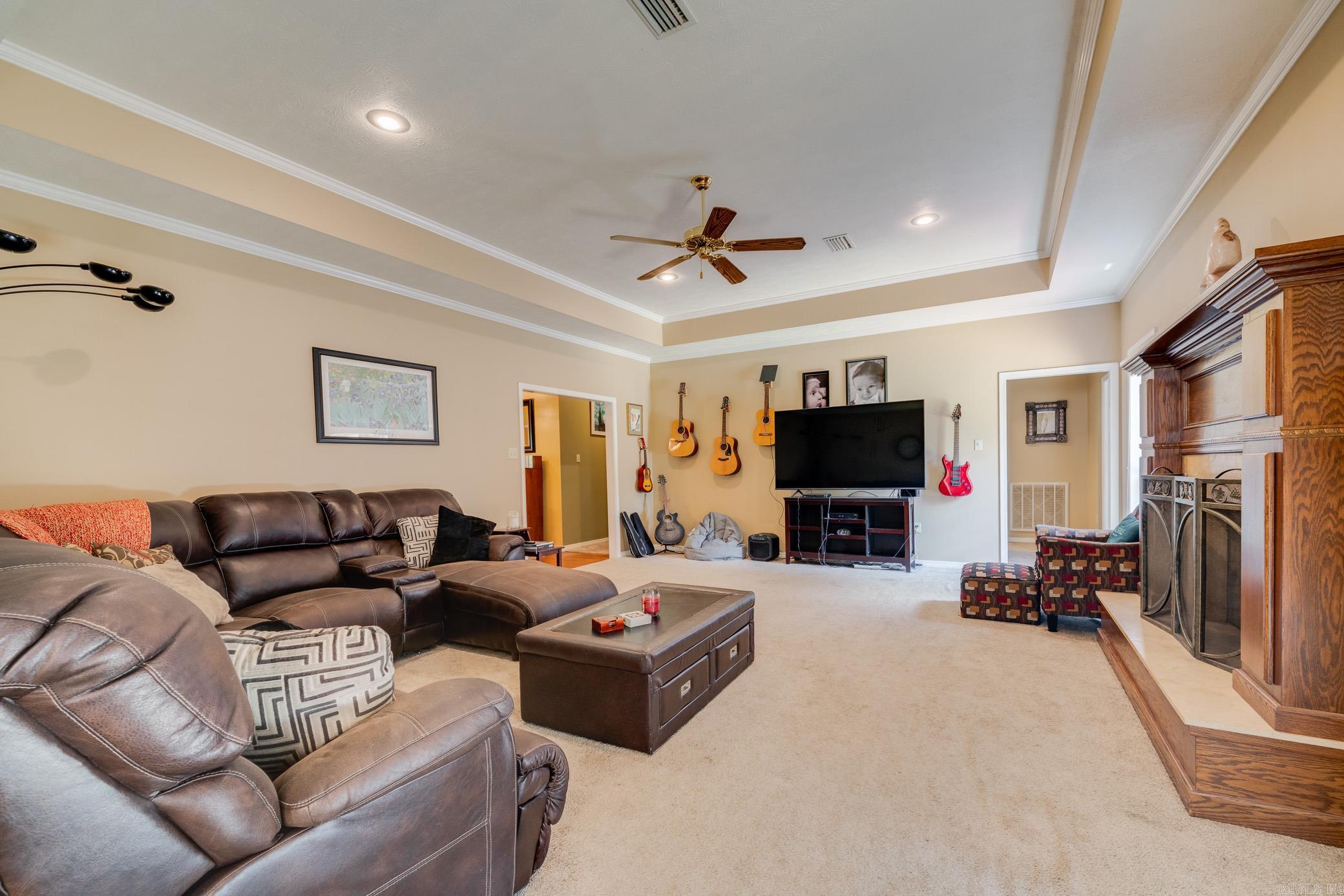 PINE CREEK - Residential