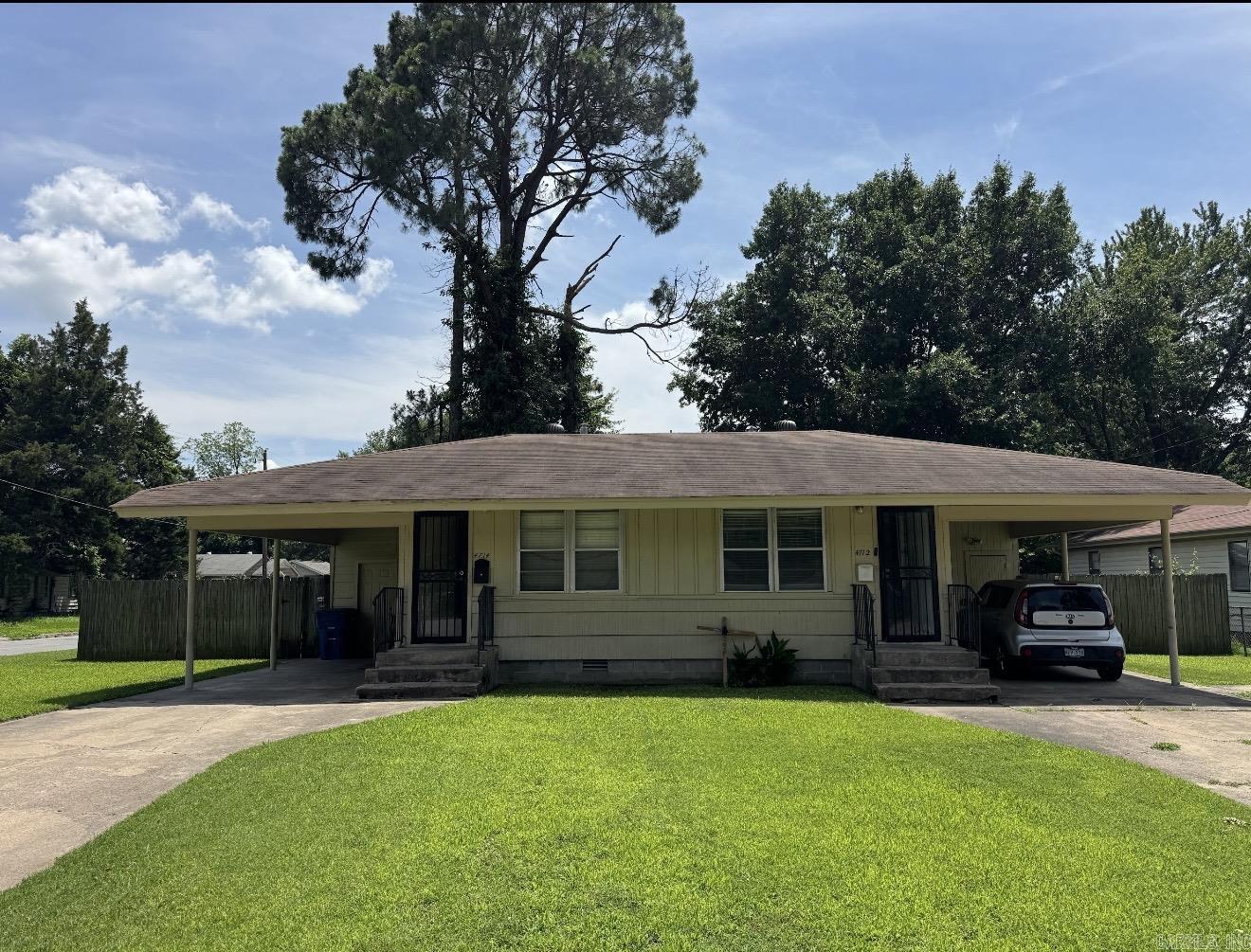 Two 2-bedroom, 1-bath units under one roof. One unit is currently occupied at  $900/month, with the second unit vacant and ready for a new tenant. Potential to bring in $1800 a month combined when fully rented. Call for more details or to schedule a showing. Showings require a 24 hr notice.