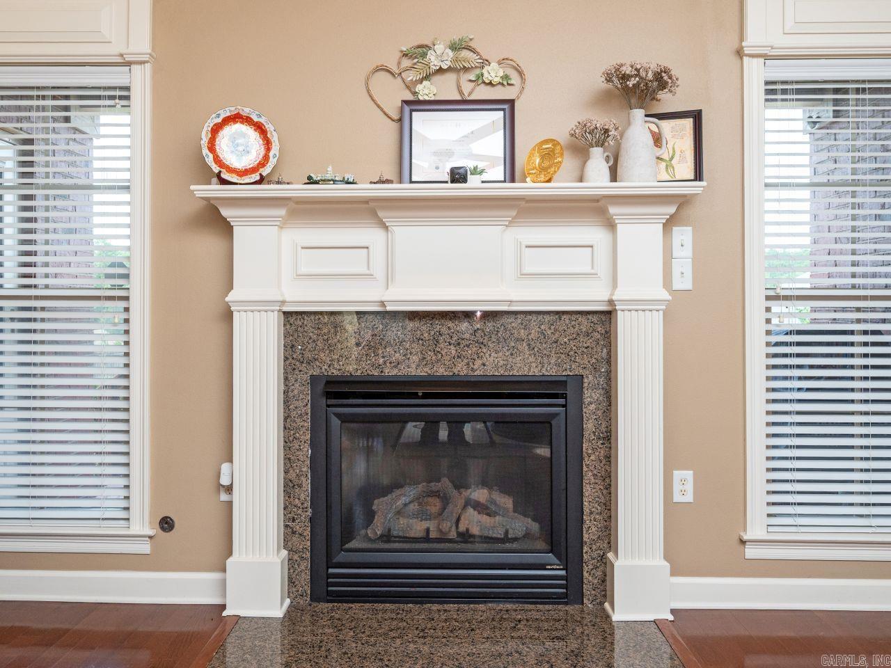 CAPITOL LAKES ESTATES - Residential