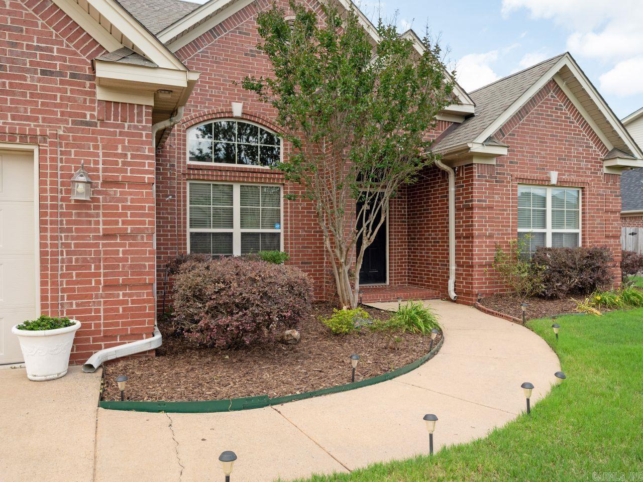 CAPITOL LAKES ESTATES - Residential