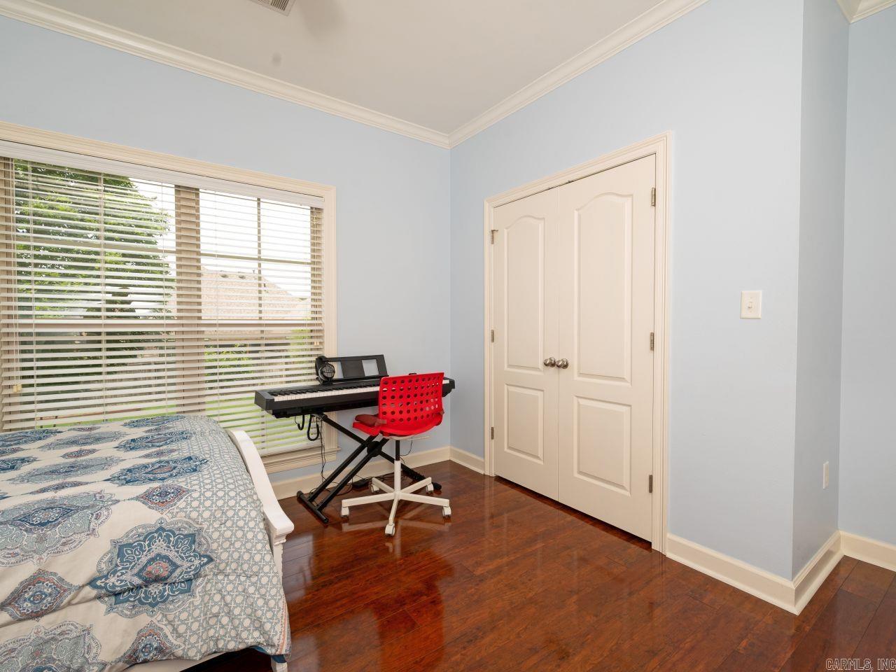 CAPITOL LAKES ESTATES - Residential