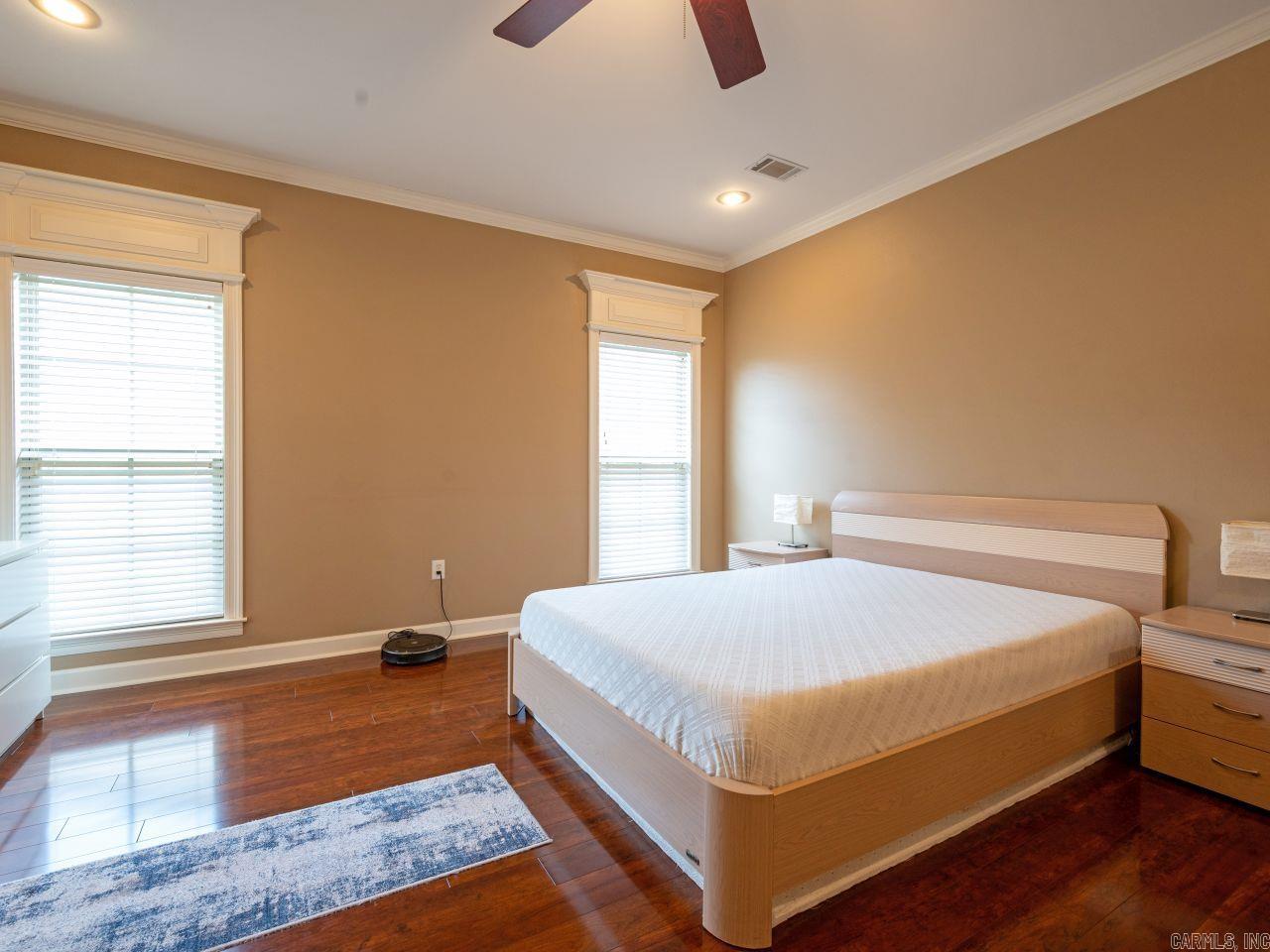 CAPITOL LAKES ESTATES - Residential