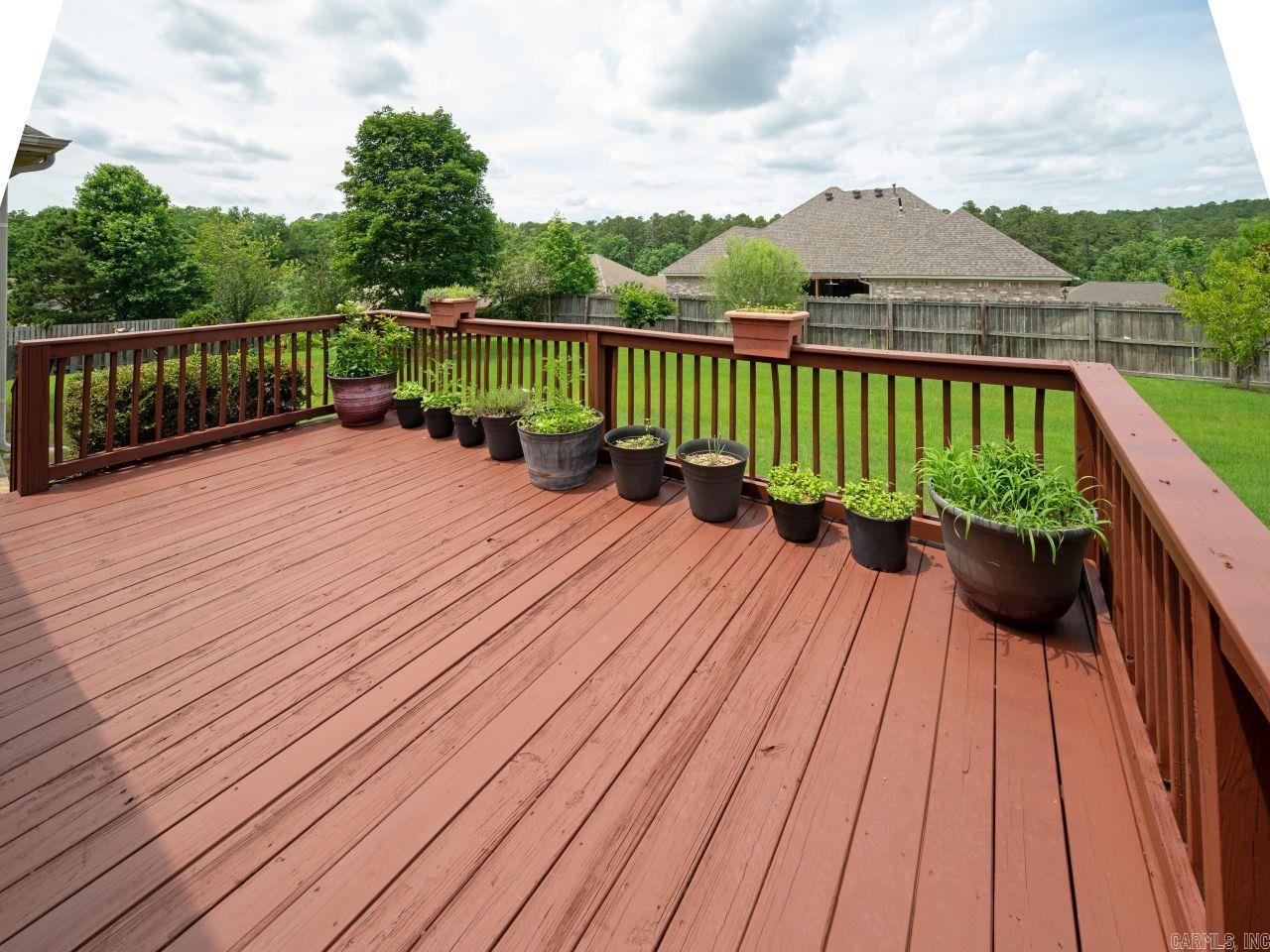 CAPITOL LAKES ESTATES - Residential