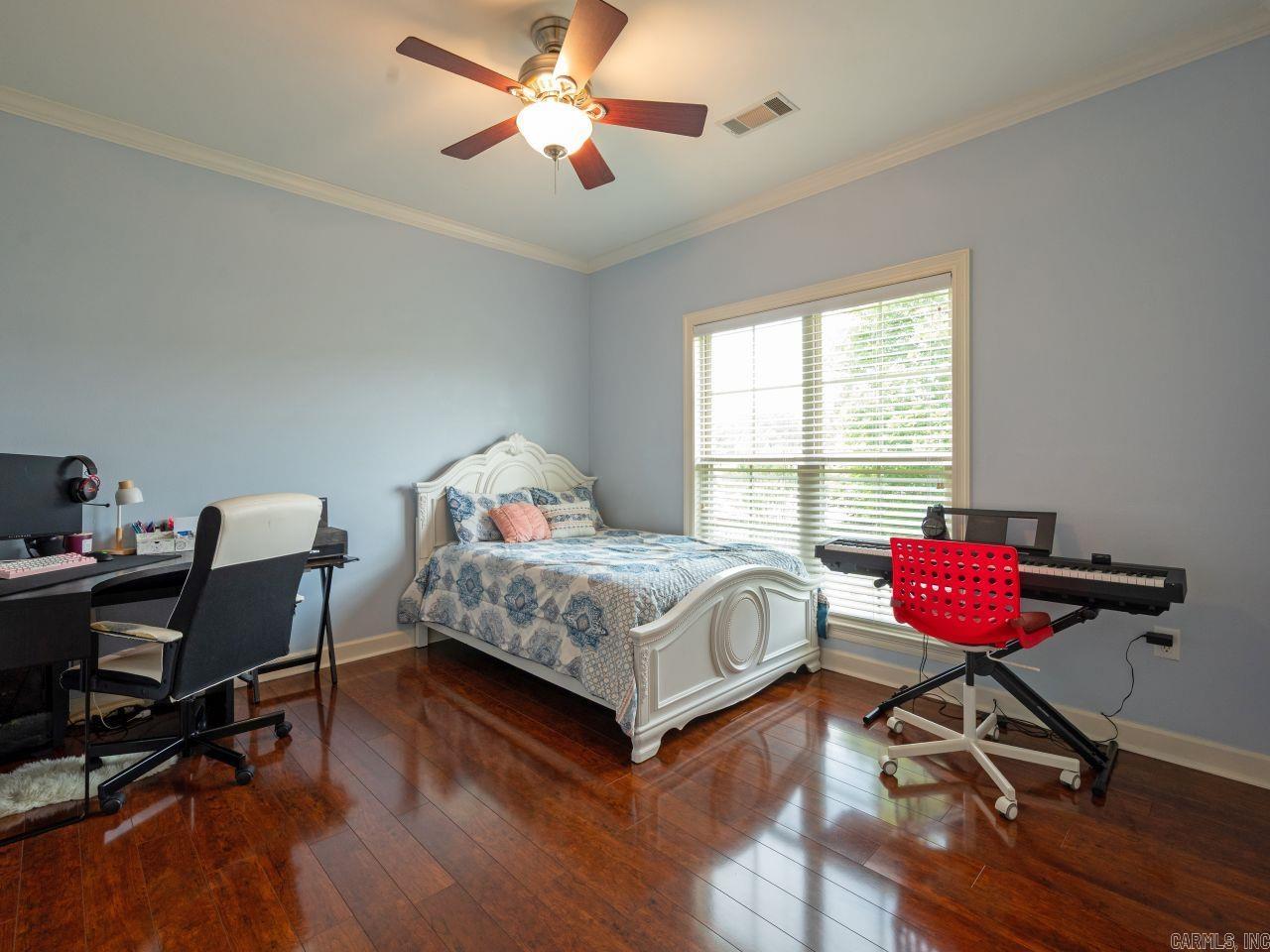 CAPITOL LAKES ESTATES - Residential