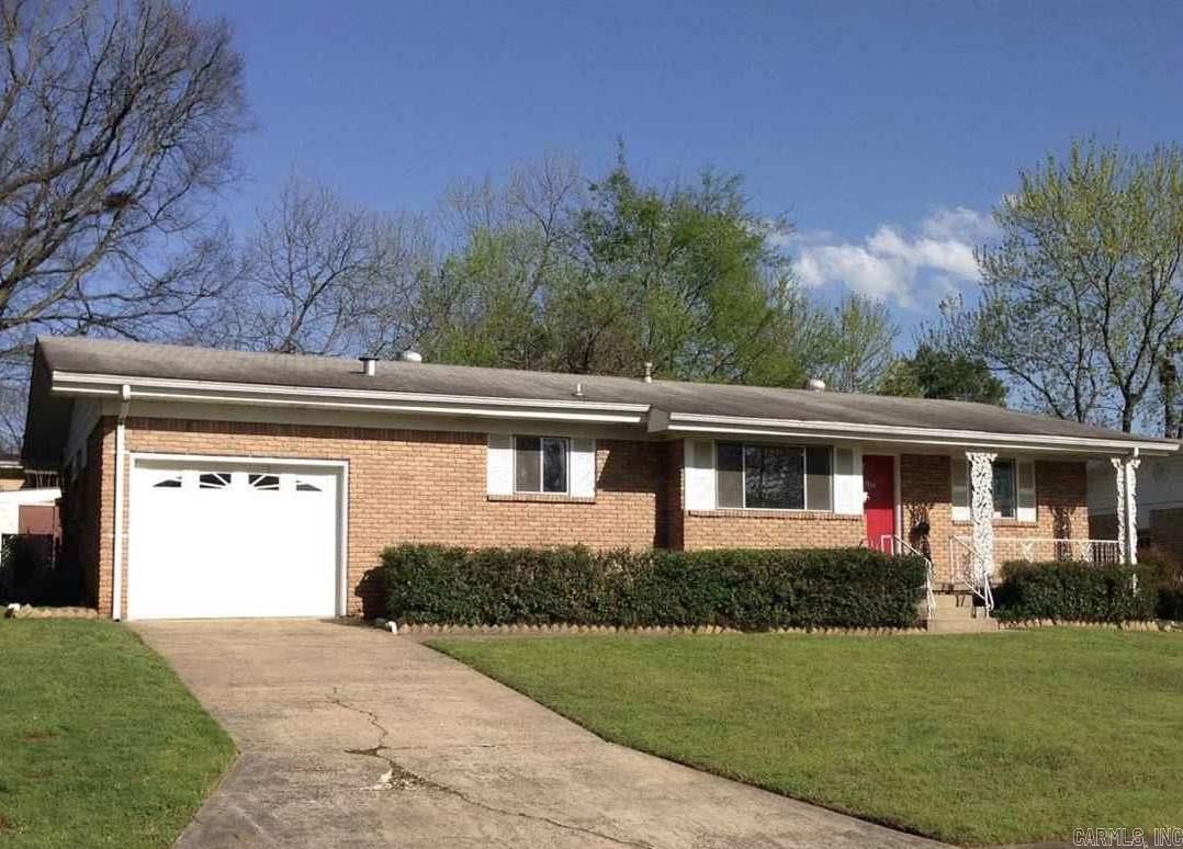 Darling one owner, well maintained home in Tanglewood subdivision. New flooring in Kitchen and new carpet throughout home. Kitchen has new appliances and ample cabinet and counter space.   Three bedrooms, one and half bath.  Fully fenced, park like backyard with lots of beautiful trees, plants and shrubbery. Back patio has built in grill for your outdoor cooking and entertaining.