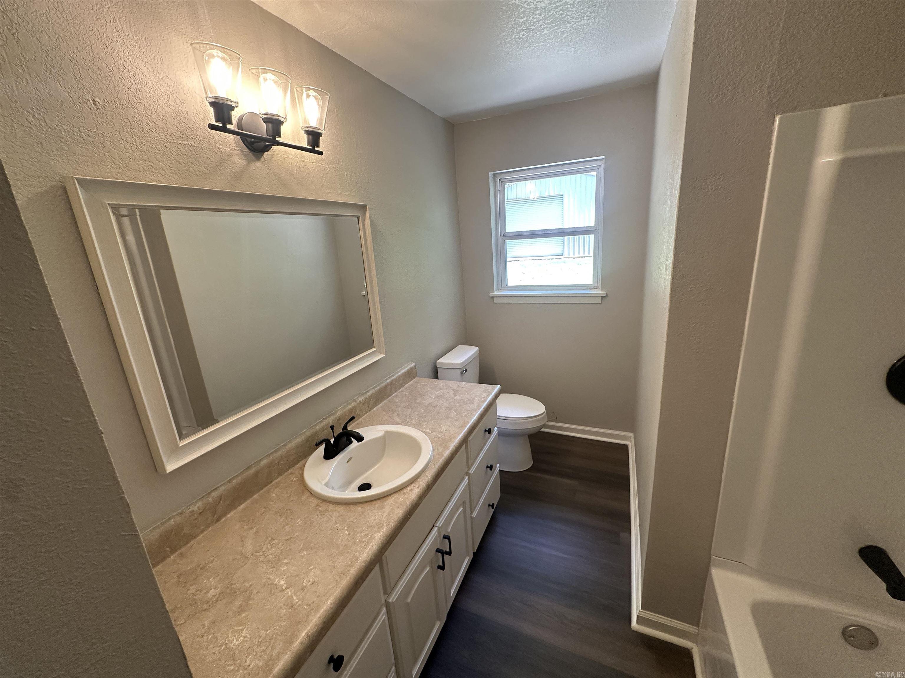 COSTON ACRES - Residential