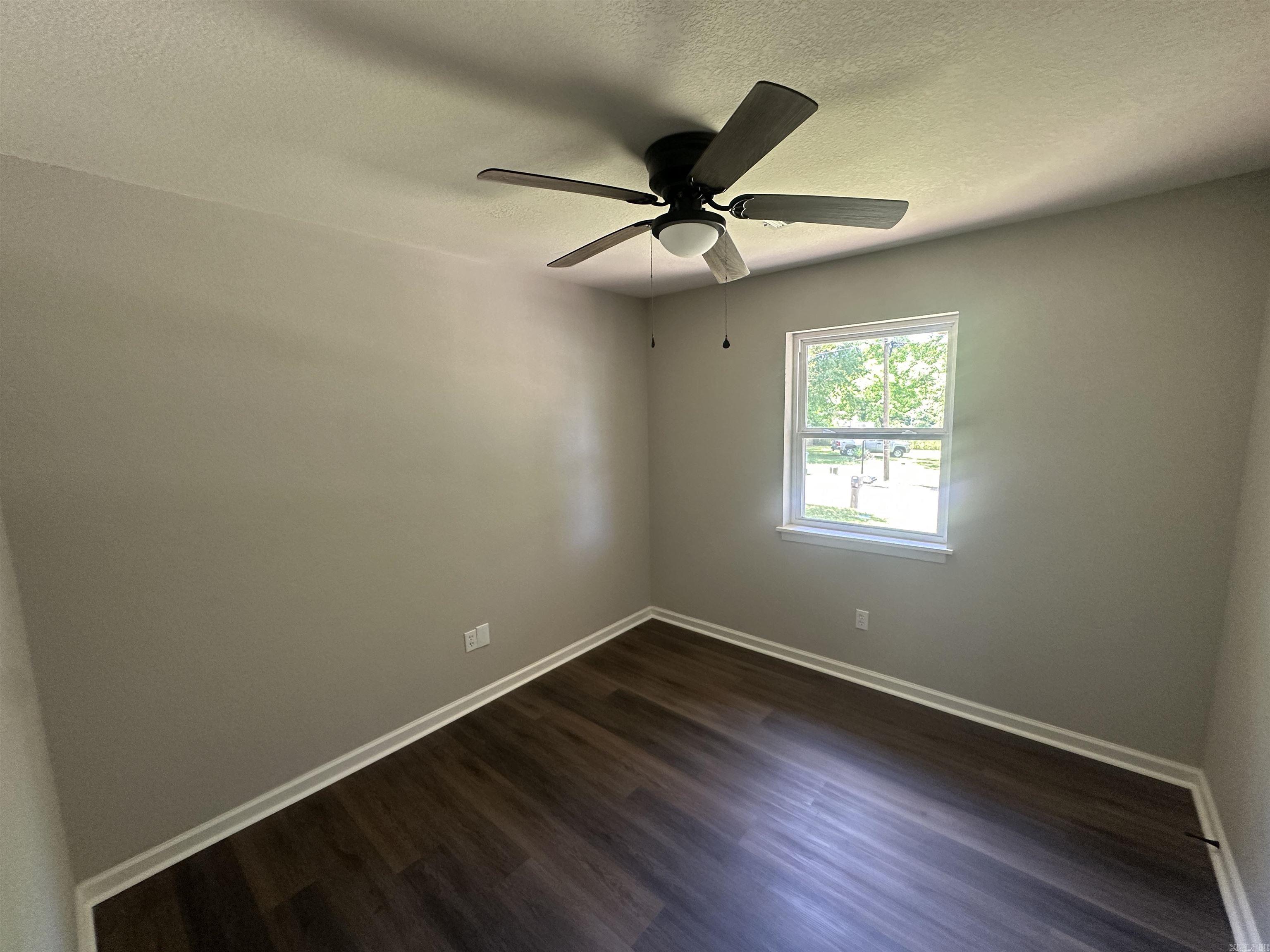 COSTON ACRES - Residential