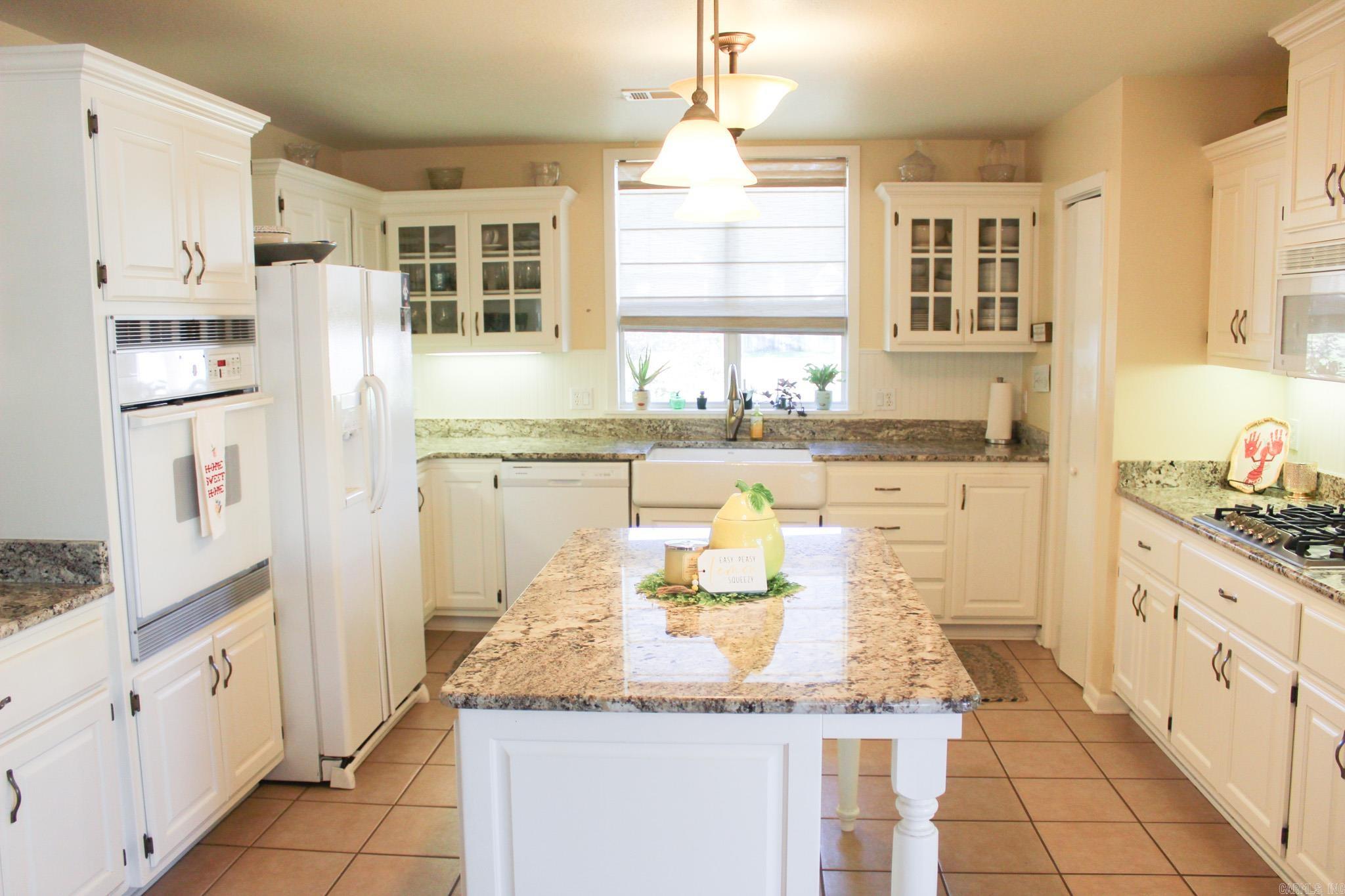 RIVER OAKS - Residential