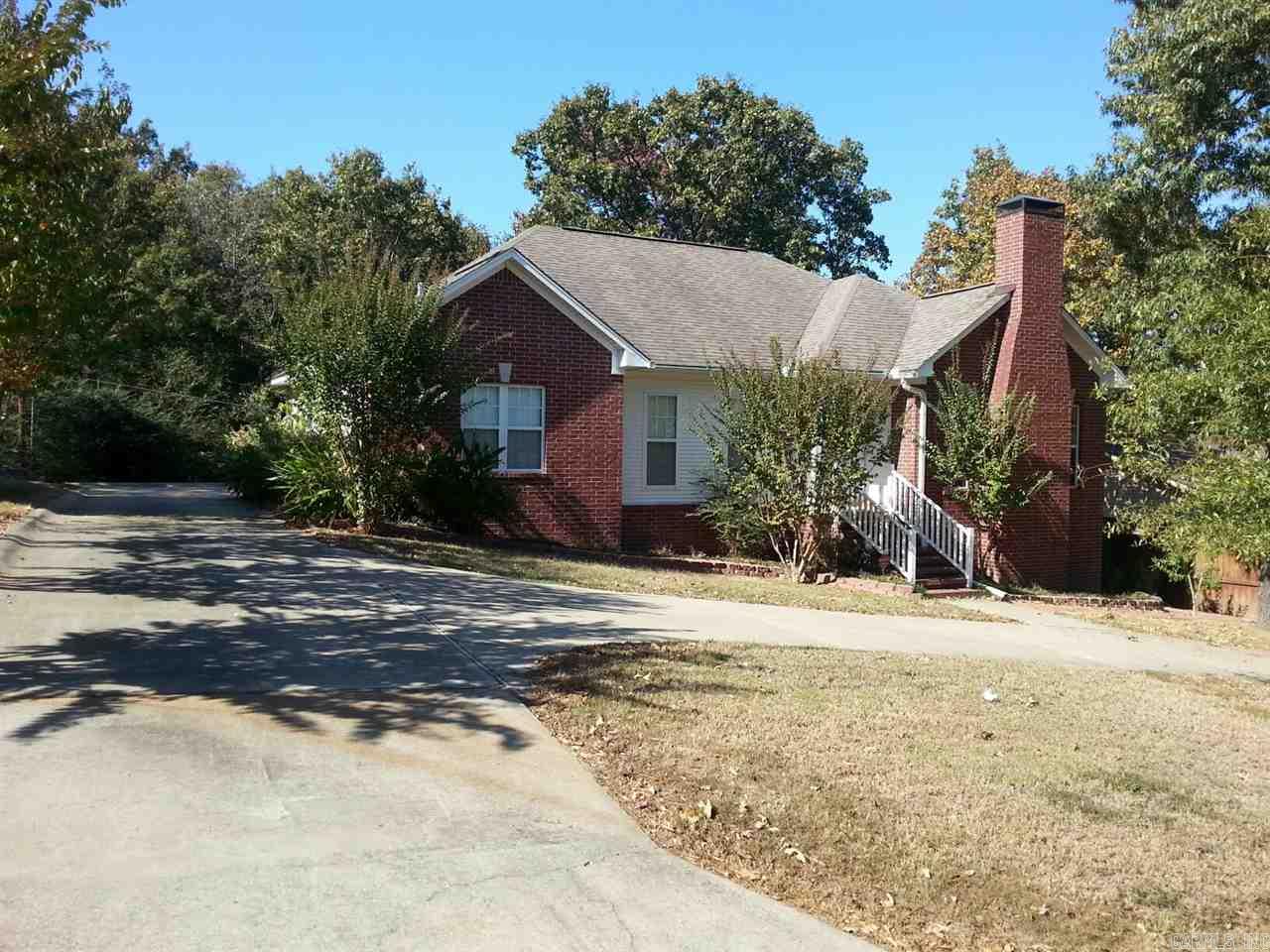 This home was custom built, open living area, lots of custom features, fitted kitchen with electric oven refrigerator, stainless steel appliances, pantry & laundry area, oversized screened in porch, with extensive decking with built in seating areas, jetted tub,crown molding downstairs offers a separate In law quarters with all appliances including the washer/ dryer, smooth top oven , built in microwave, built in dresser walk in closet