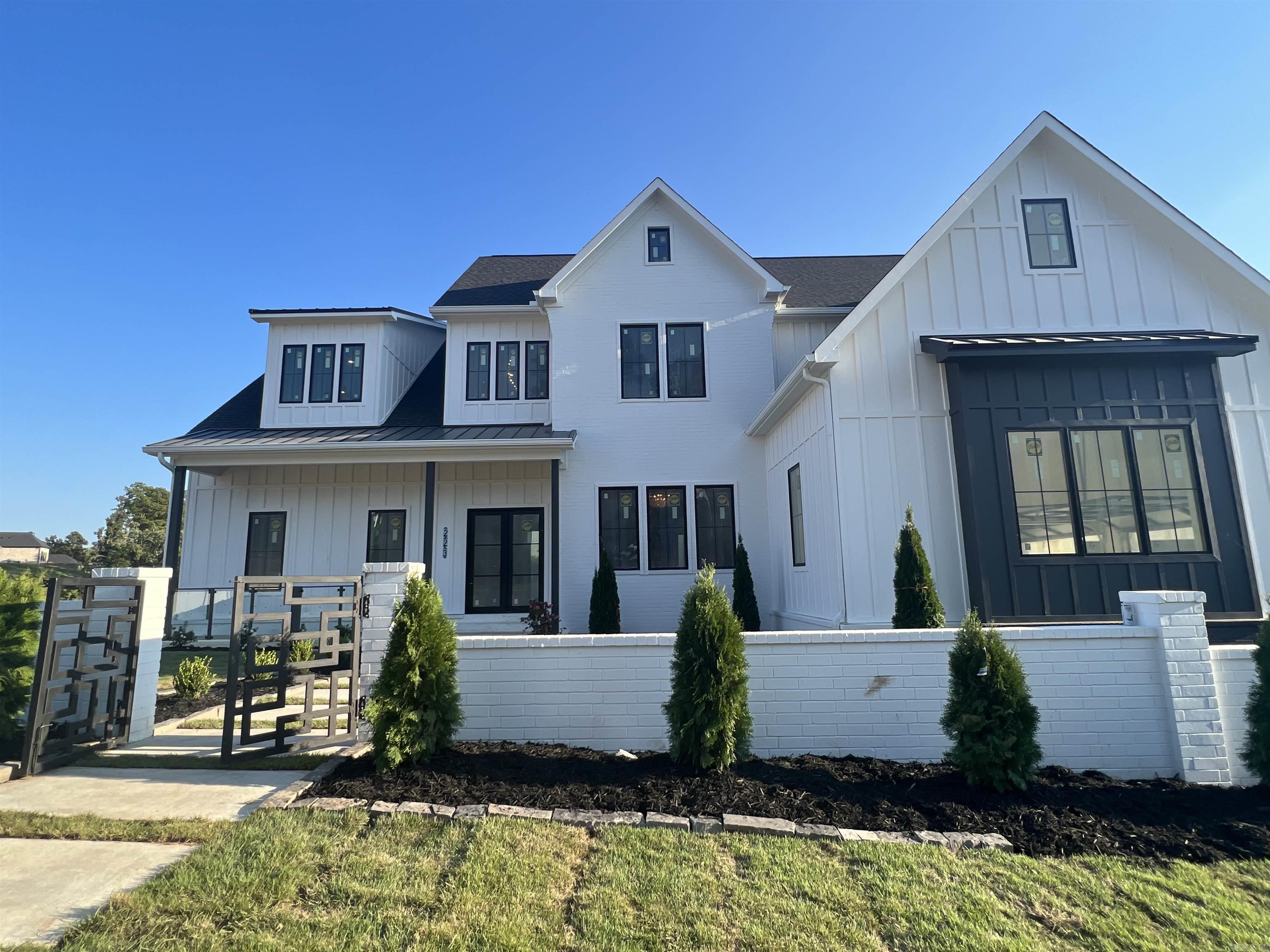 CHENAL VALLEY "FALSTONE COURT" - Residential