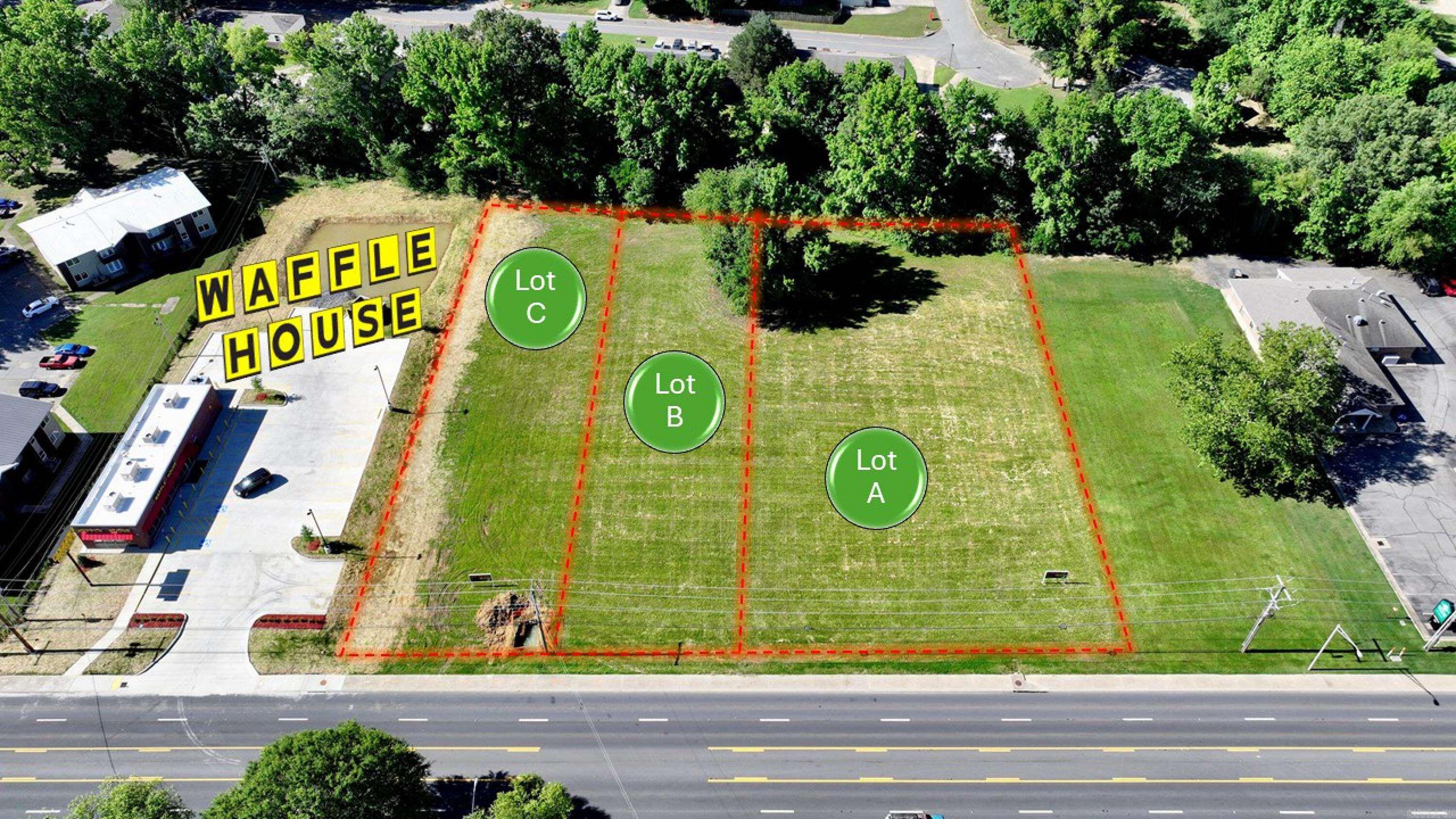 Vacant lot B next to Waffle House. Approximately 0.50 acre with Waffle House's new second location is just a sign of the times—a prime location for a variety of businesses. With a high-traffic count of 24,000 vehicles daily and growing, the Searcy west side corridor offers excellent visibility and accessibility. You'll also have access to numerous Searcy schools, the Searcy Country Club, and a booming residential market.