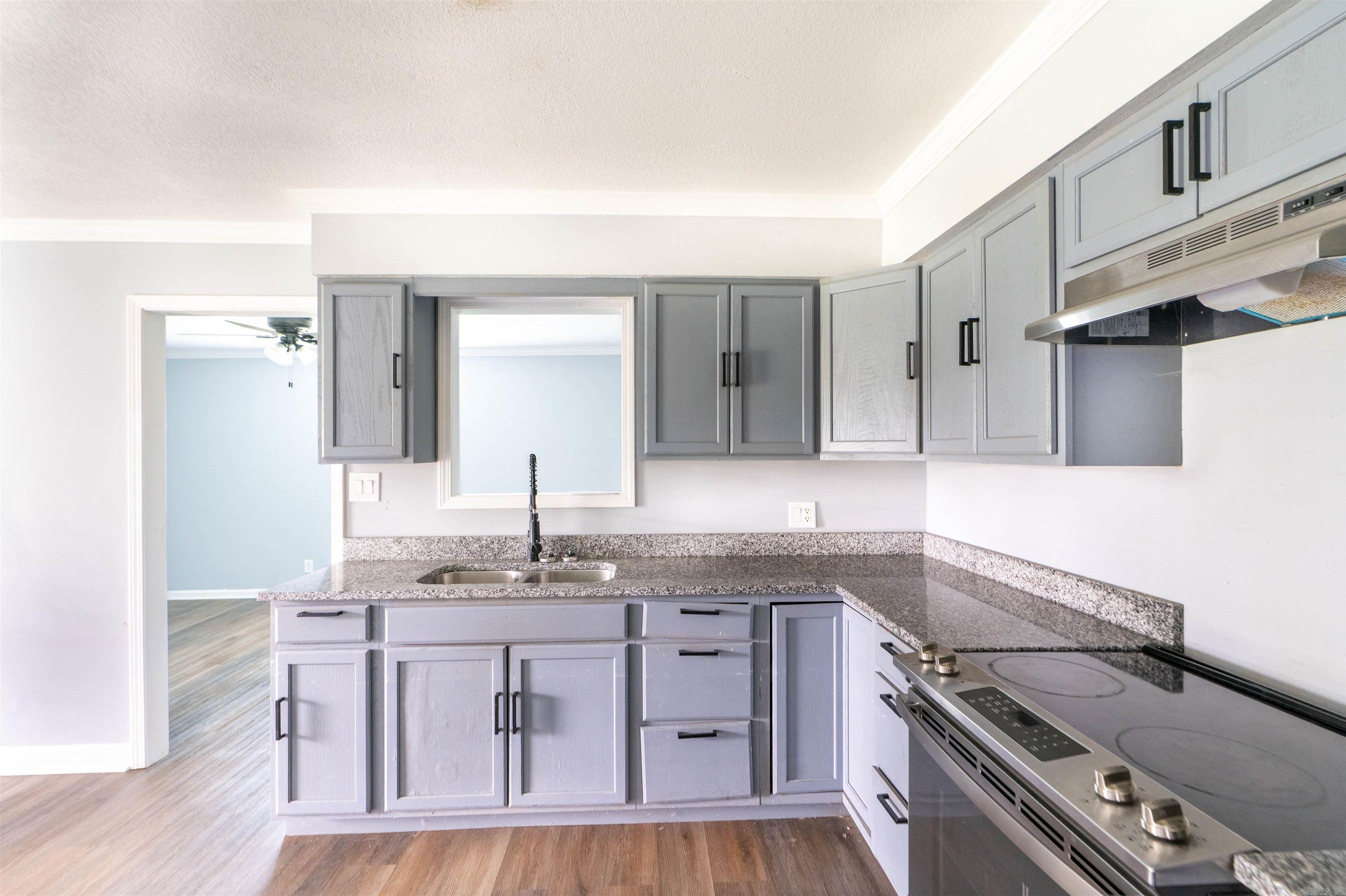 D MOORE ADDN - Residential