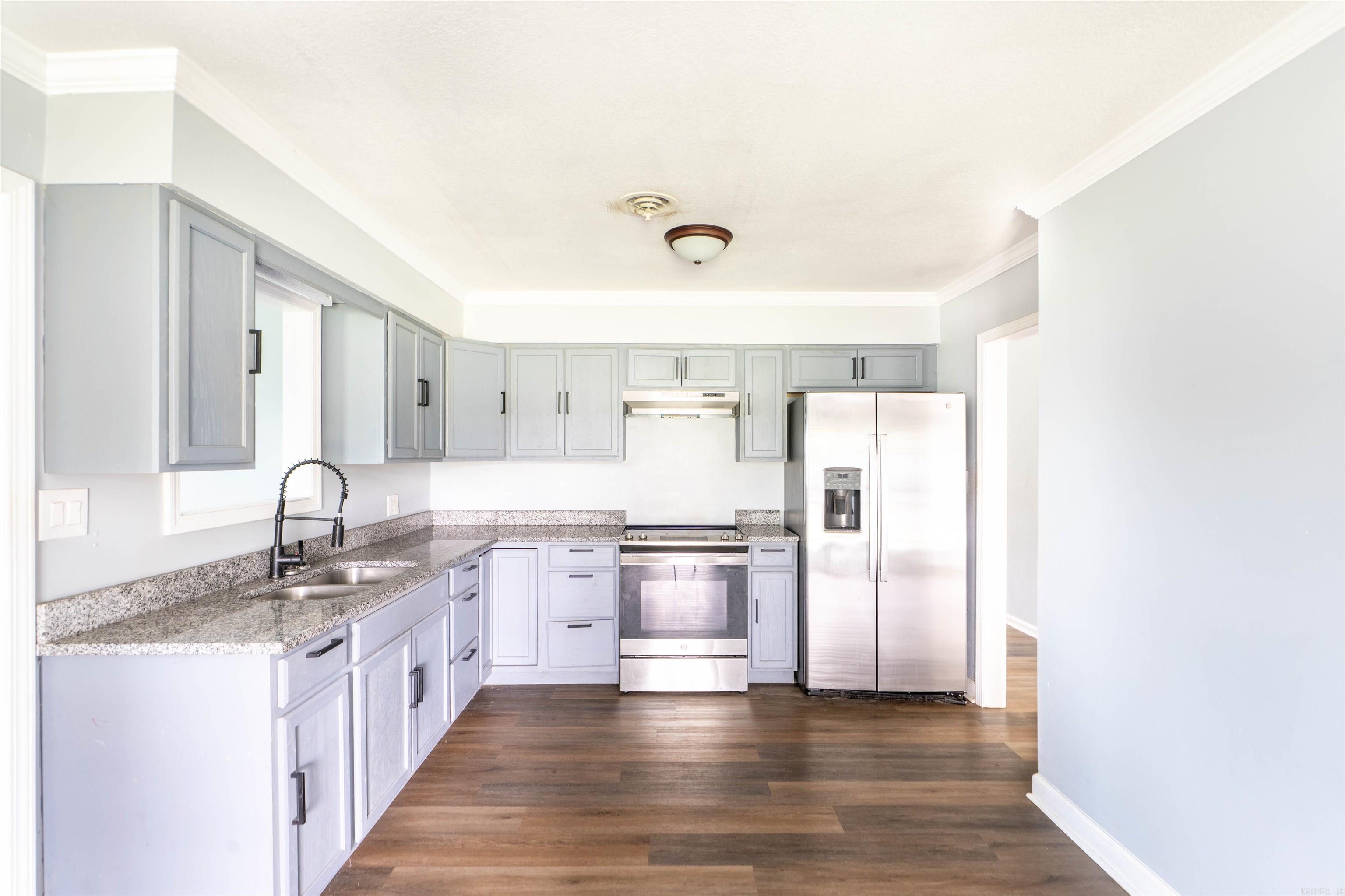 D MOORE ADDN - Residential