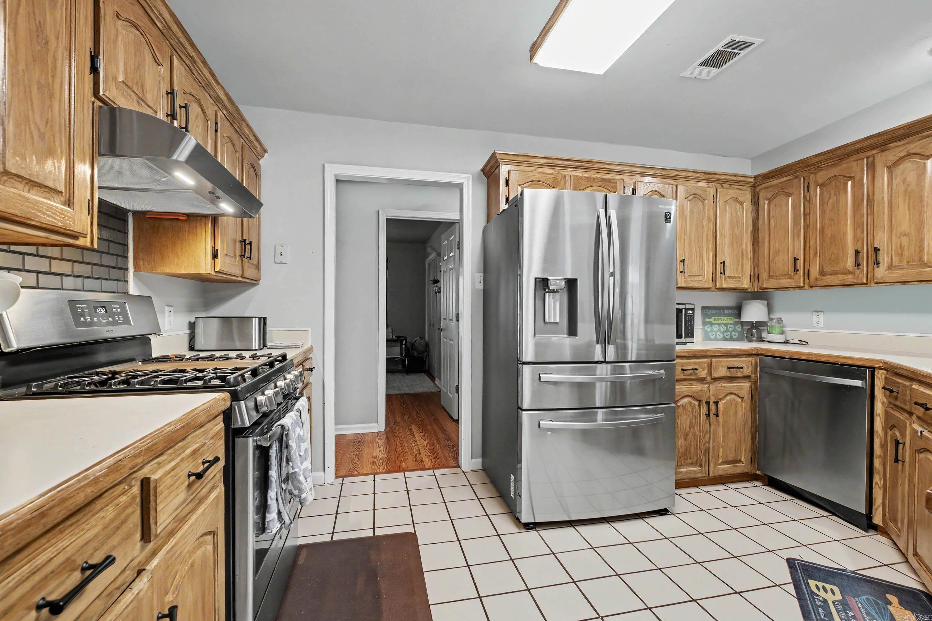 JAMESTOWN ADD - Residential
