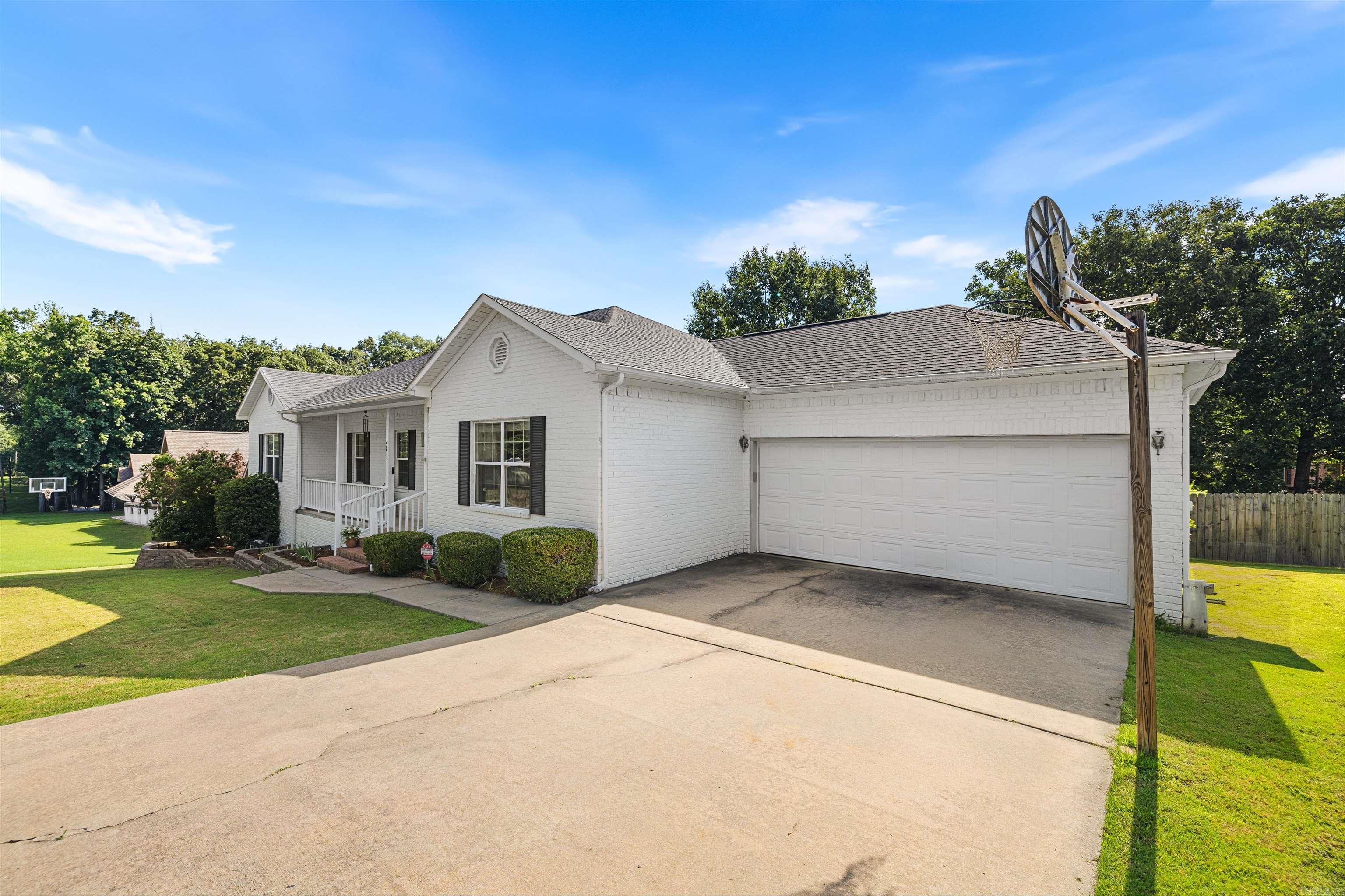 PINNACLE VALLEY - Residential