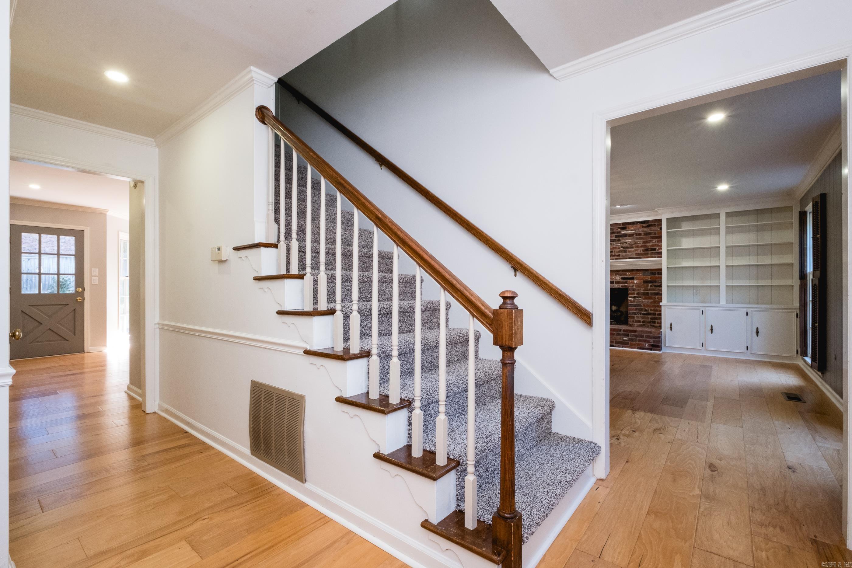 LONGLEA - Residential