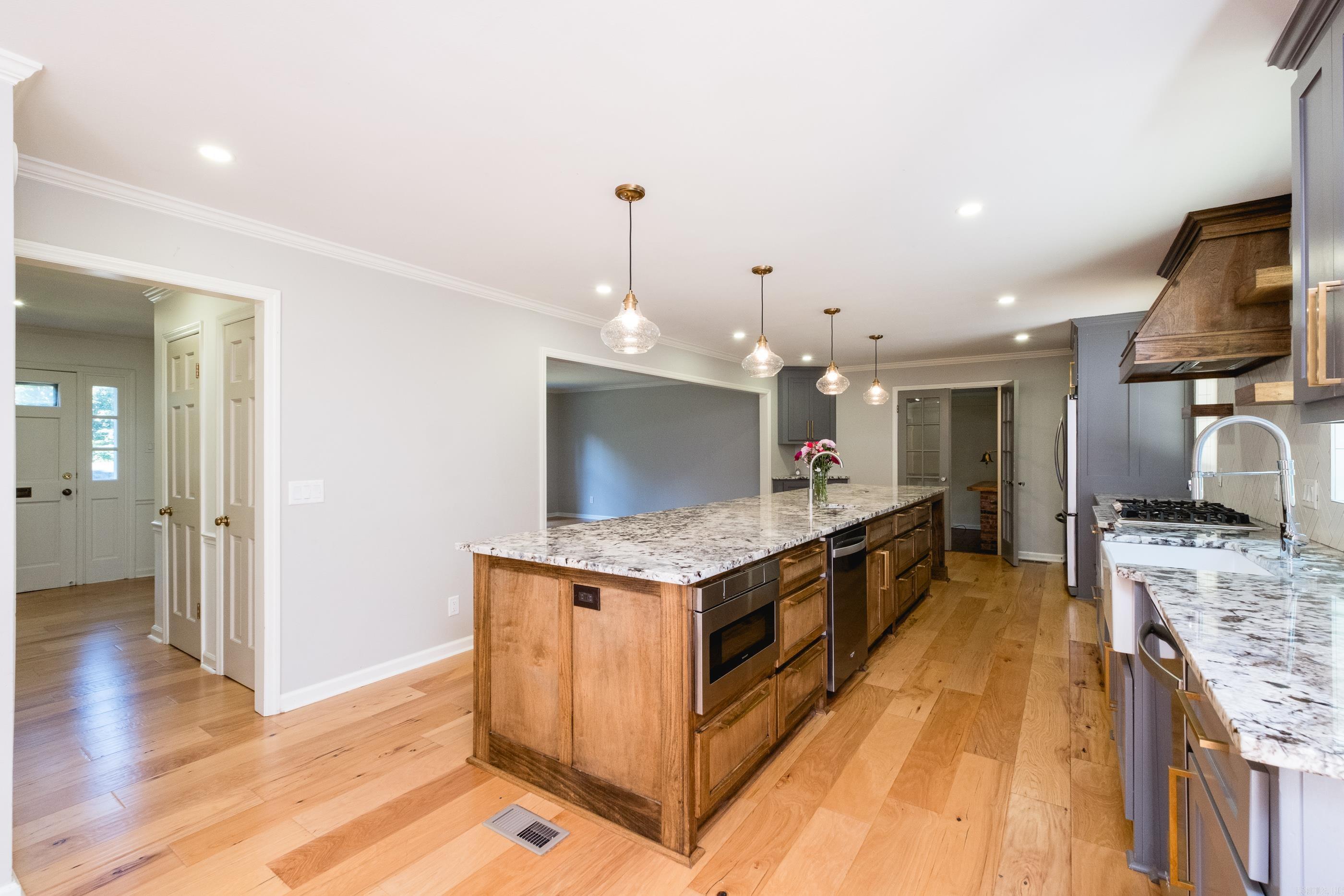 LONGLEA - Residential