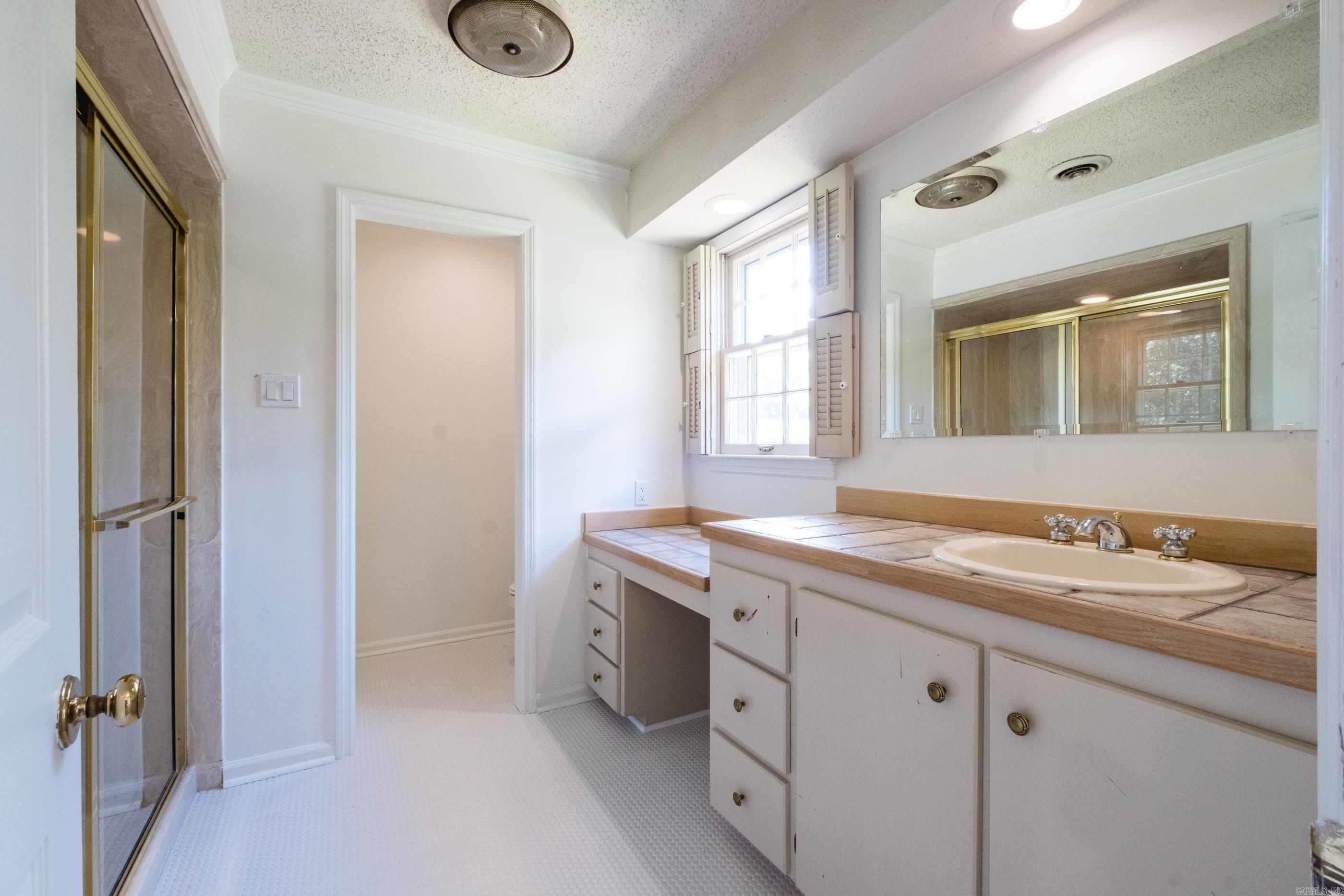 LONGLEA - Residential