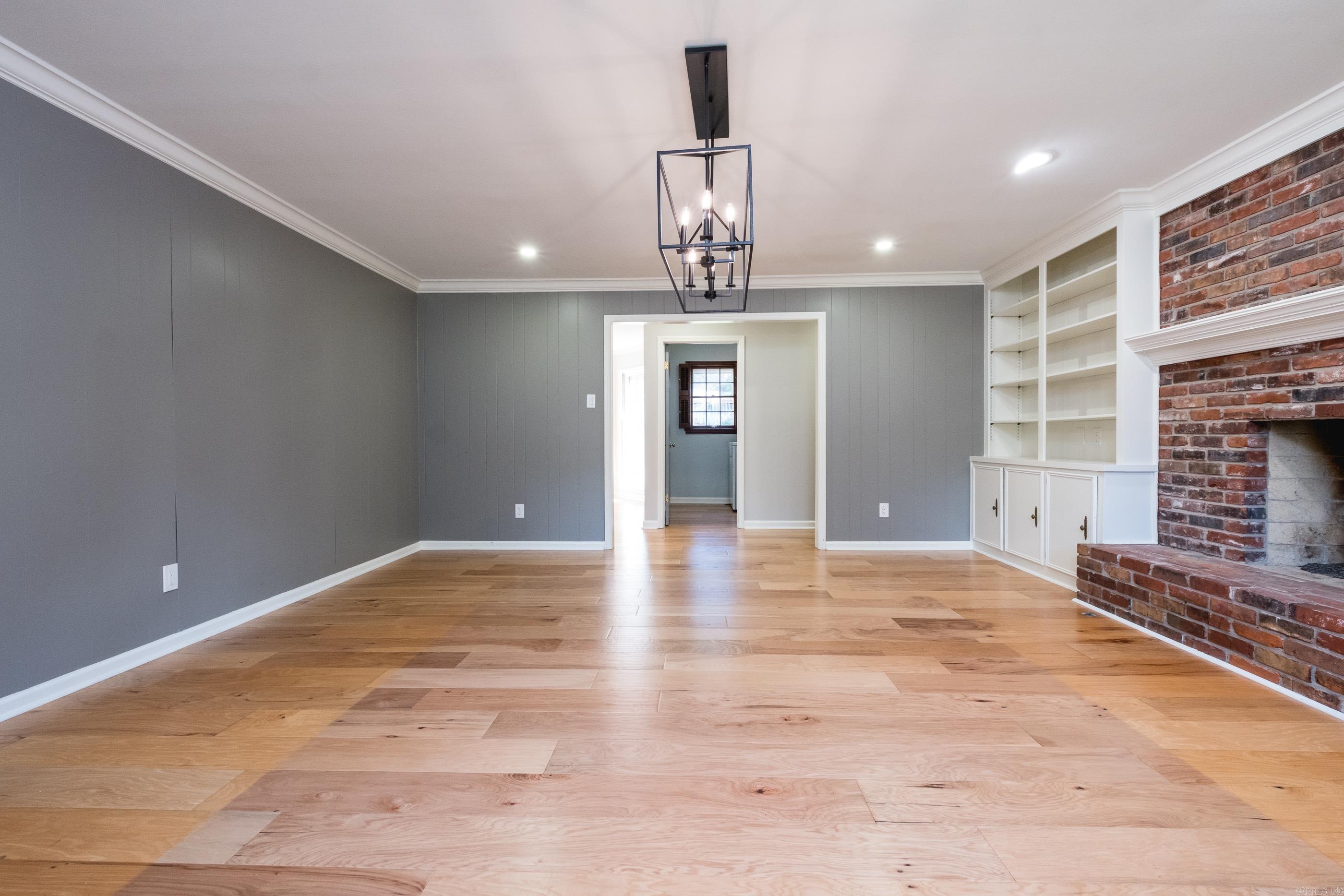 LONGLEA - Residential