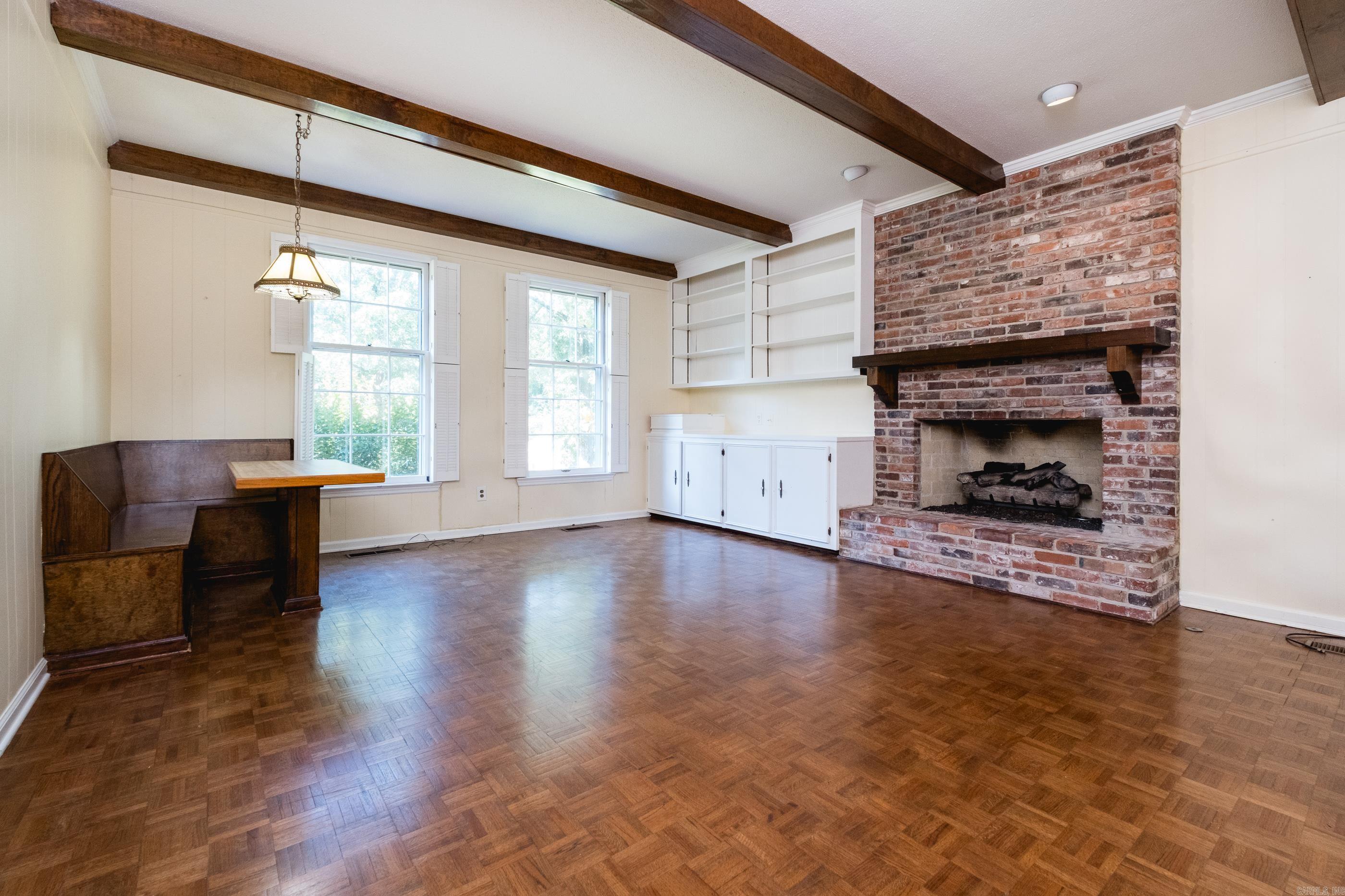 LONGLEA - Residential