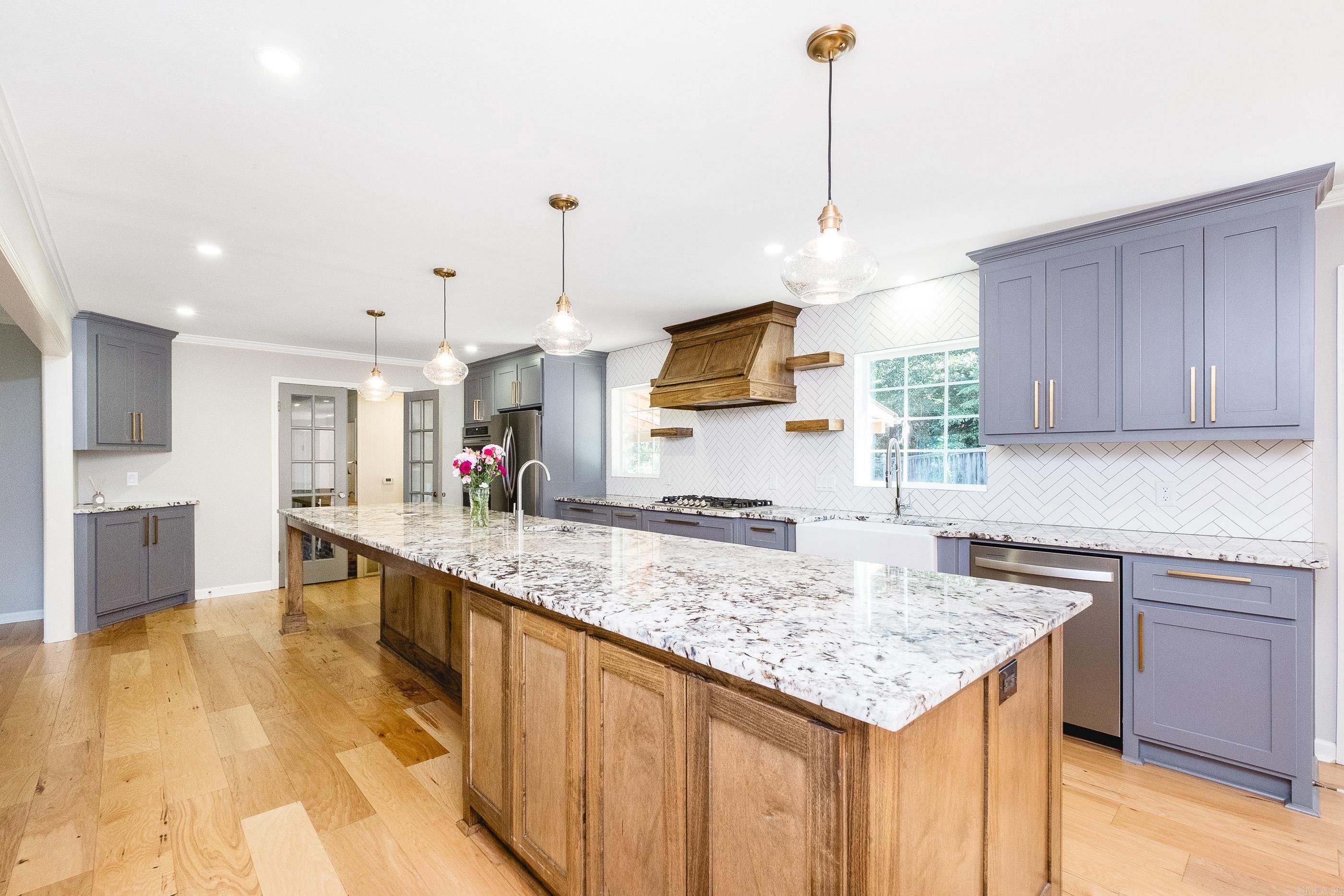 LONGLEA - Residential