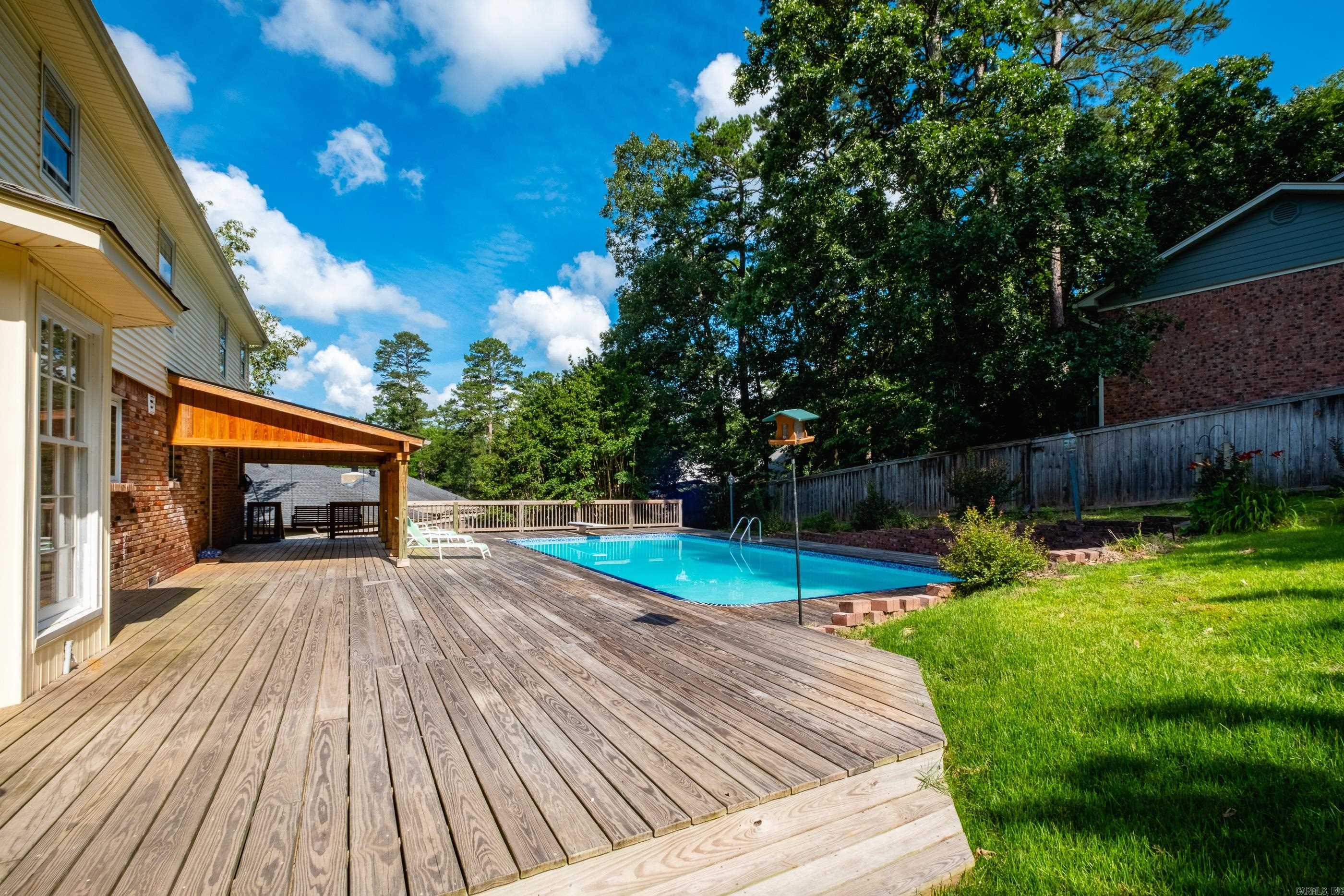 LONGLEA - Residential