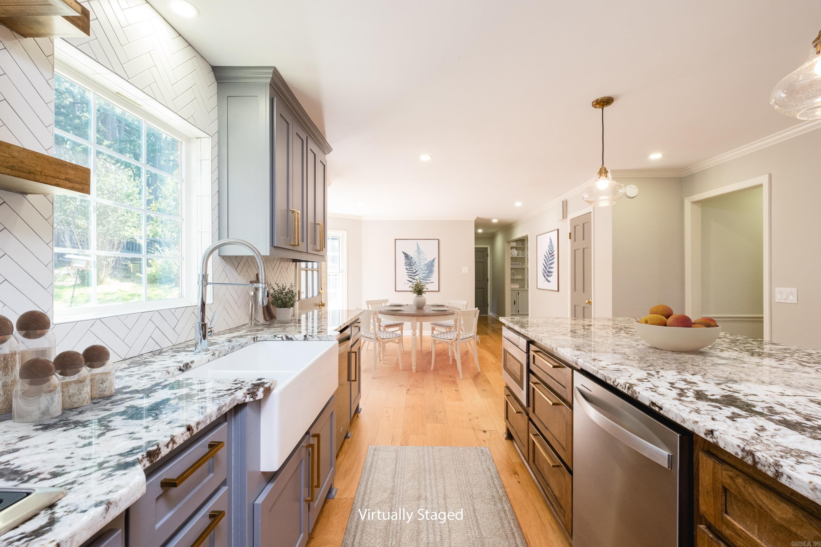 LONGLEA - Residential