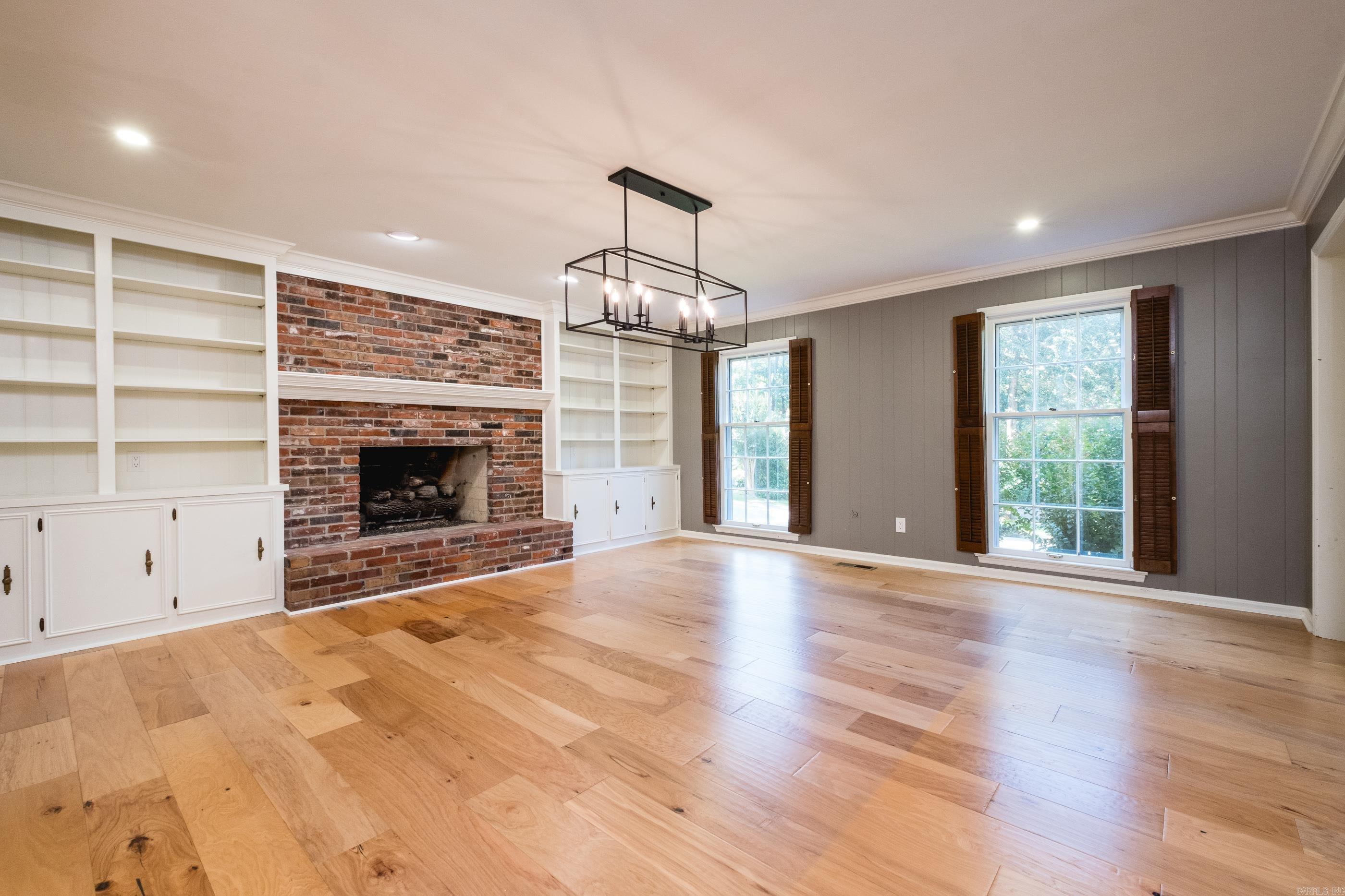 LONGLEA - Residential