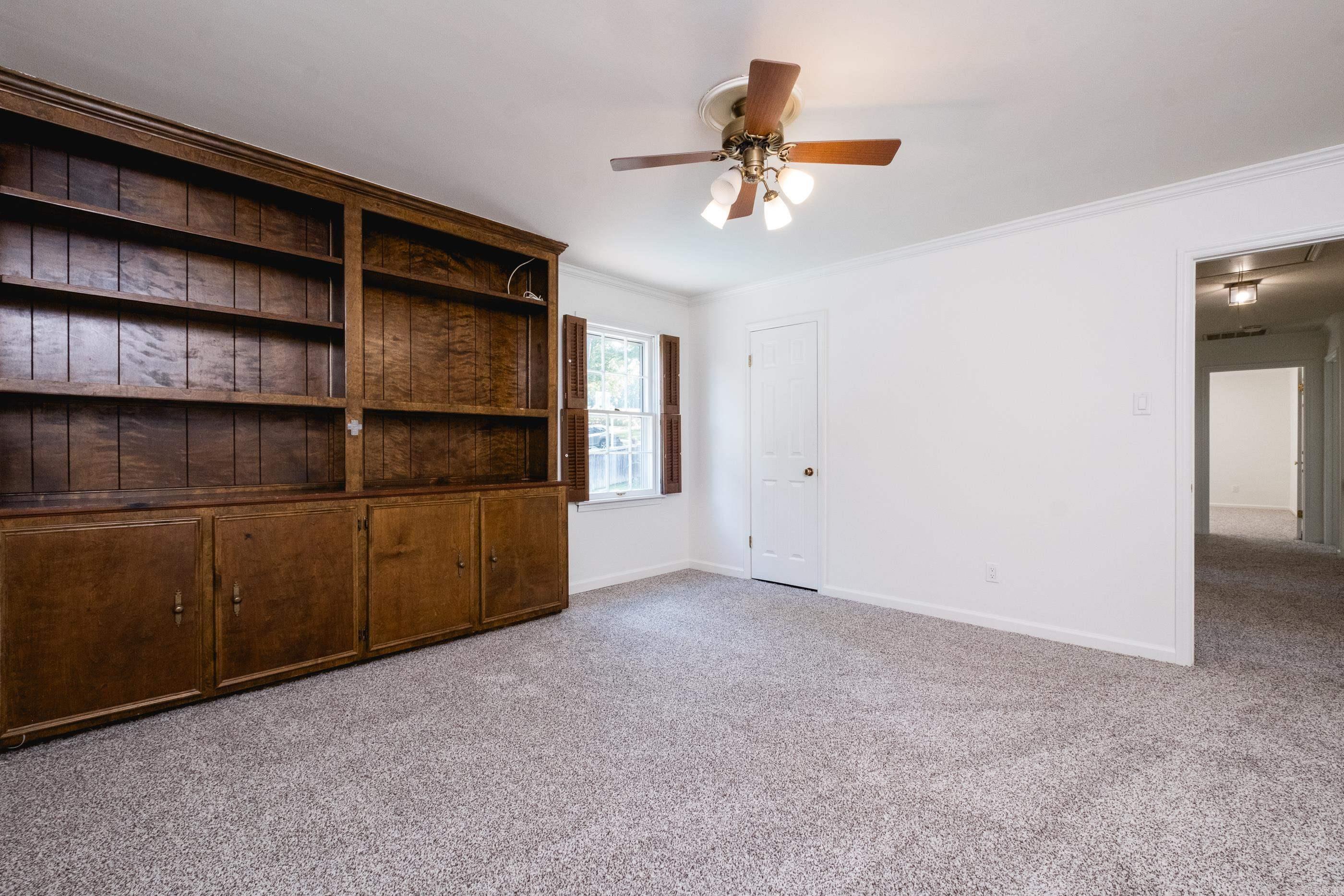 LONGLEA - Residential